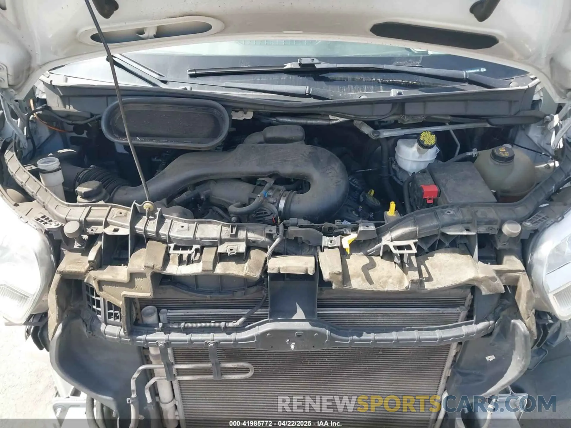 10 Photograph of a damaged car 1FTYR1ZM2KKB02167 FORD TRANSIT-250 2019