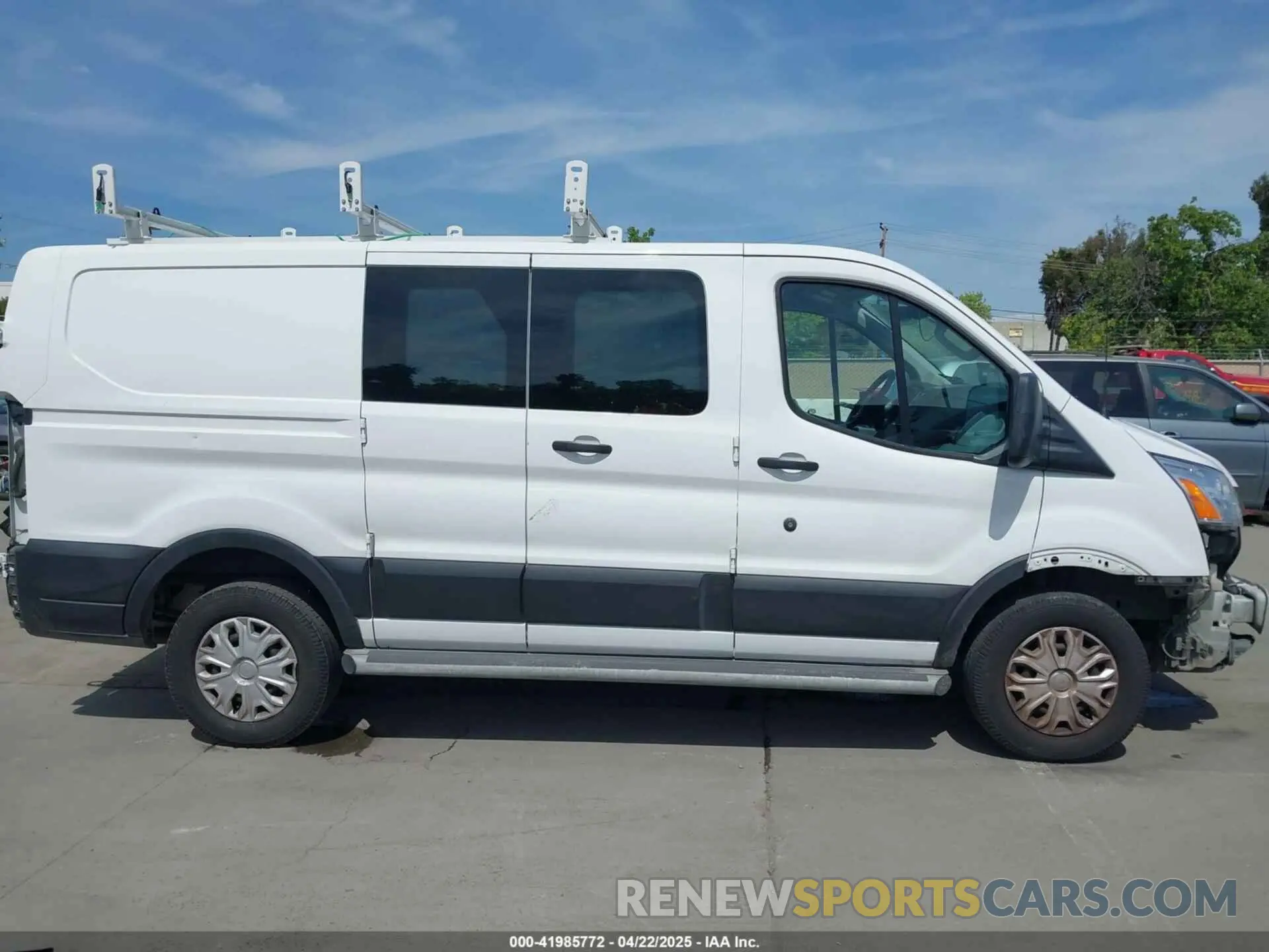 14 Photograph of a damaged car 1FTYR1ZM2KKB02167 FORD TRANSIT-250 2019