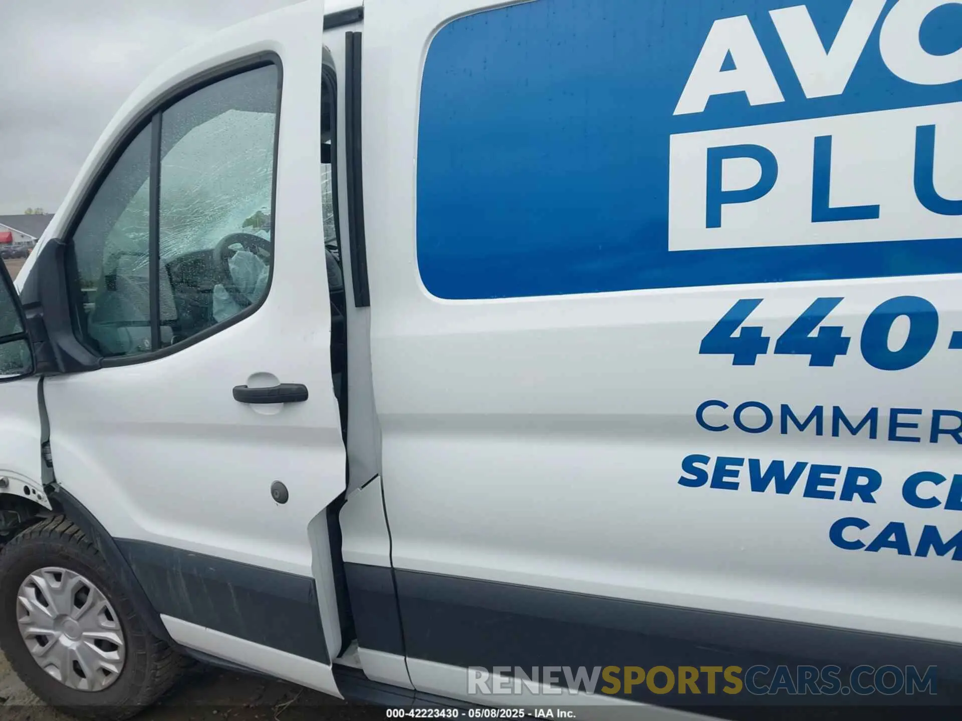 14 Photograph of a damaged car 1FTYR1ZM3KKB50213 FORD TRANSIT-250 2019