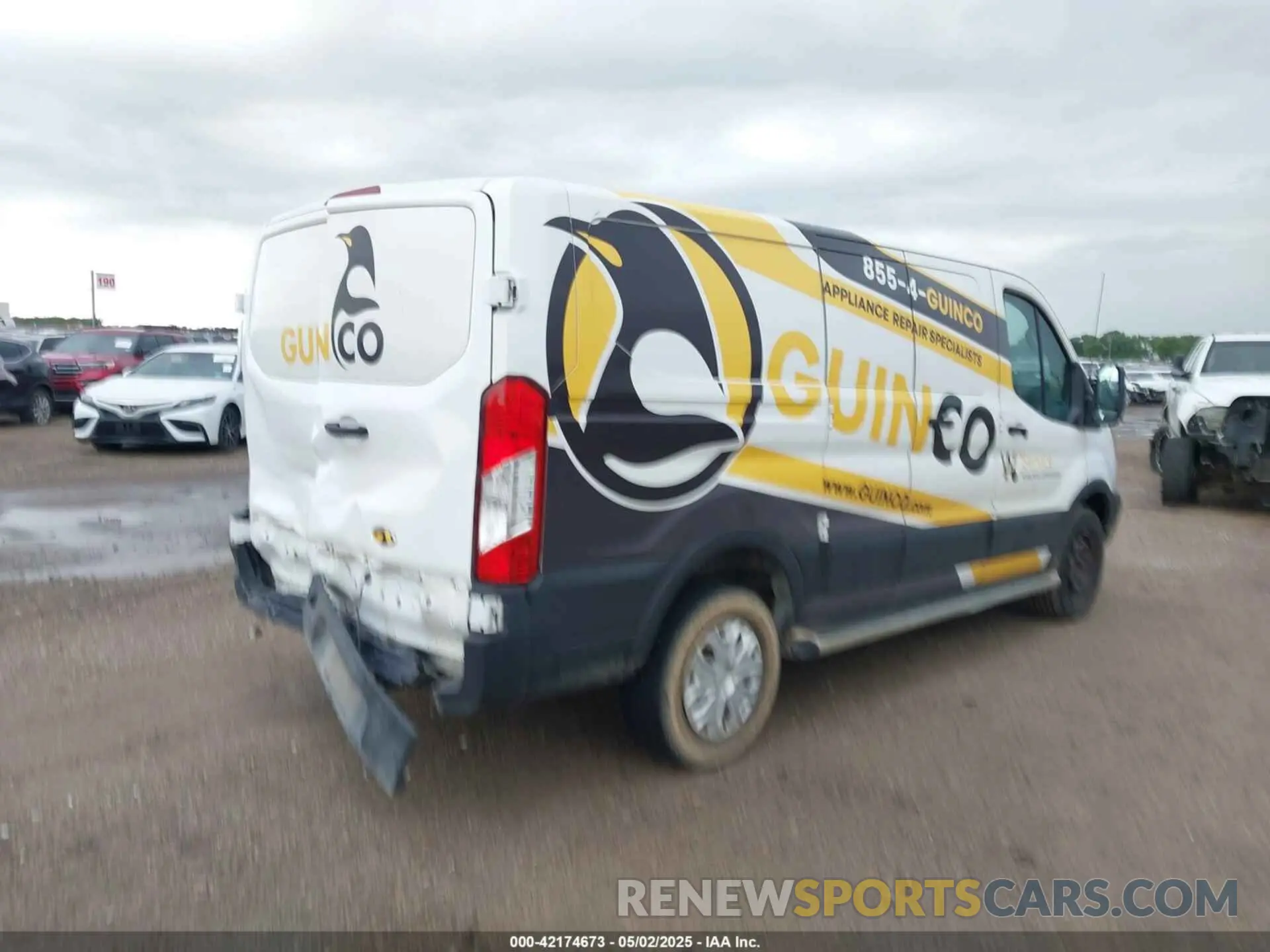 4 Photograph of a damaged car 1FTYR1ZM4KKA54929 FORD TRANSIT-250 2019