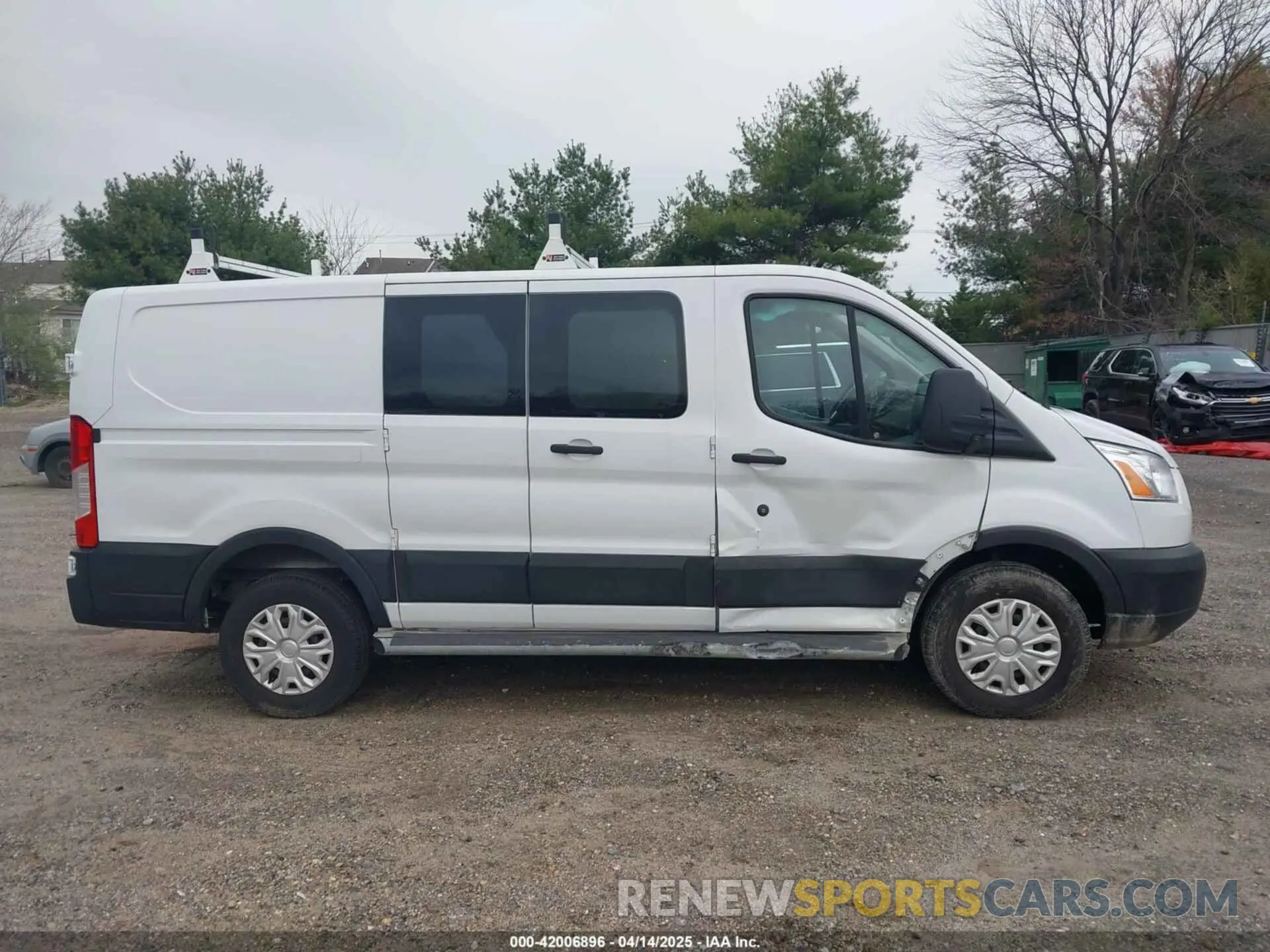 13 Photograph of a damaged car 1FTYR1ZM4KKB00758 FORD TRANSIT-250 2019