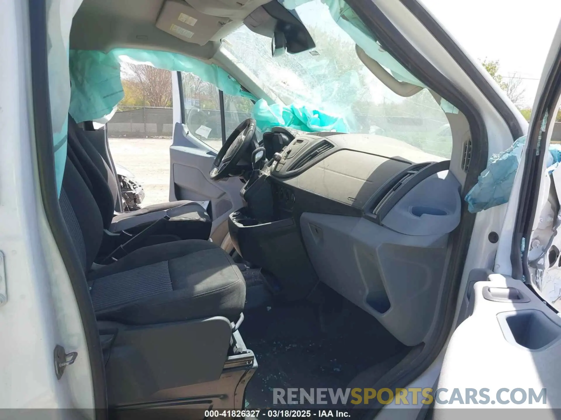 5 Photograph of a damaged car 1FTYR1ZM7KKA56092 FORD TRANSIT-250 2019