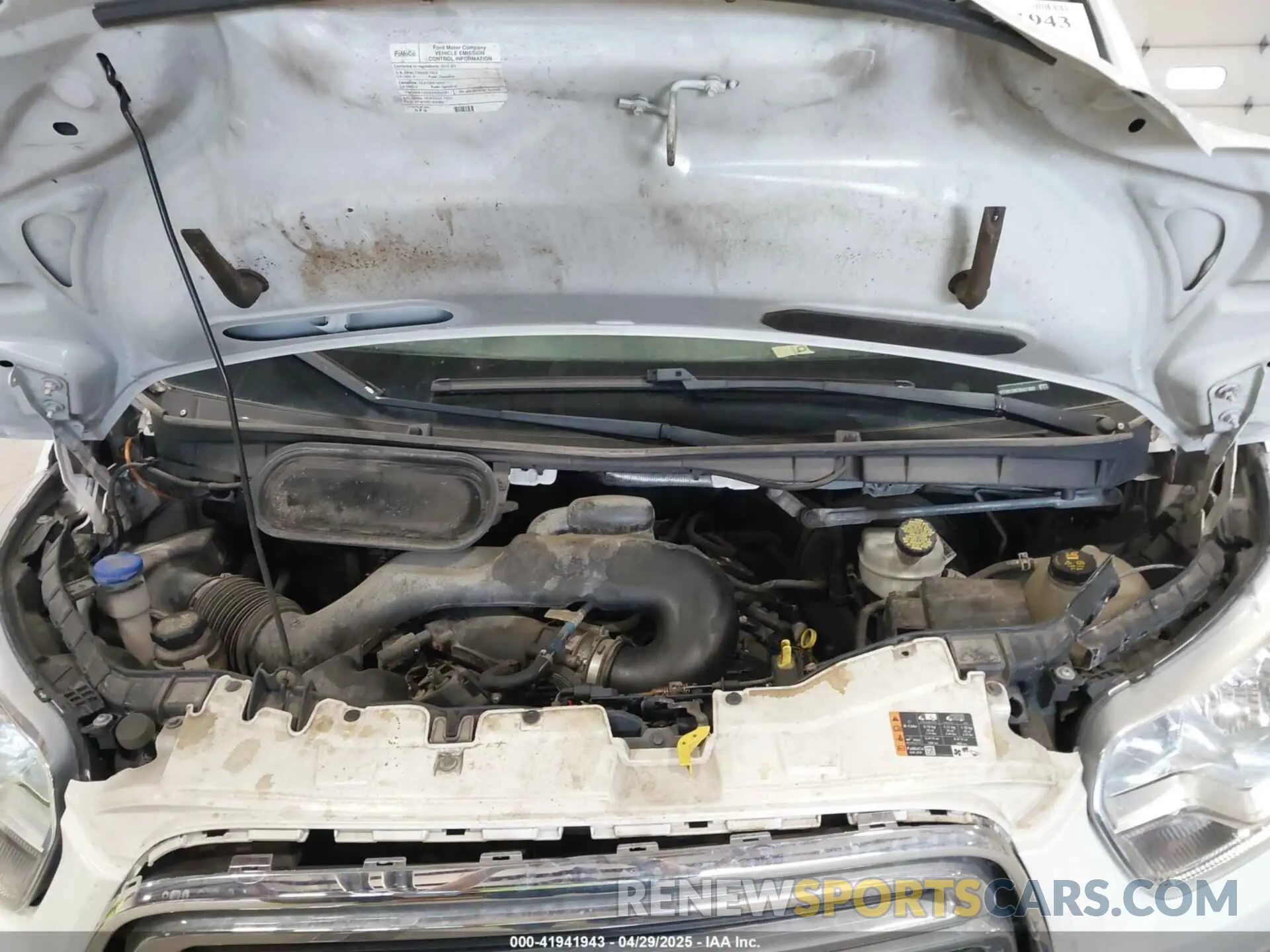 10 Photograph of a damaged car 1FTYR1ZM7KKA71062 FORD TRANSIT-250 2019