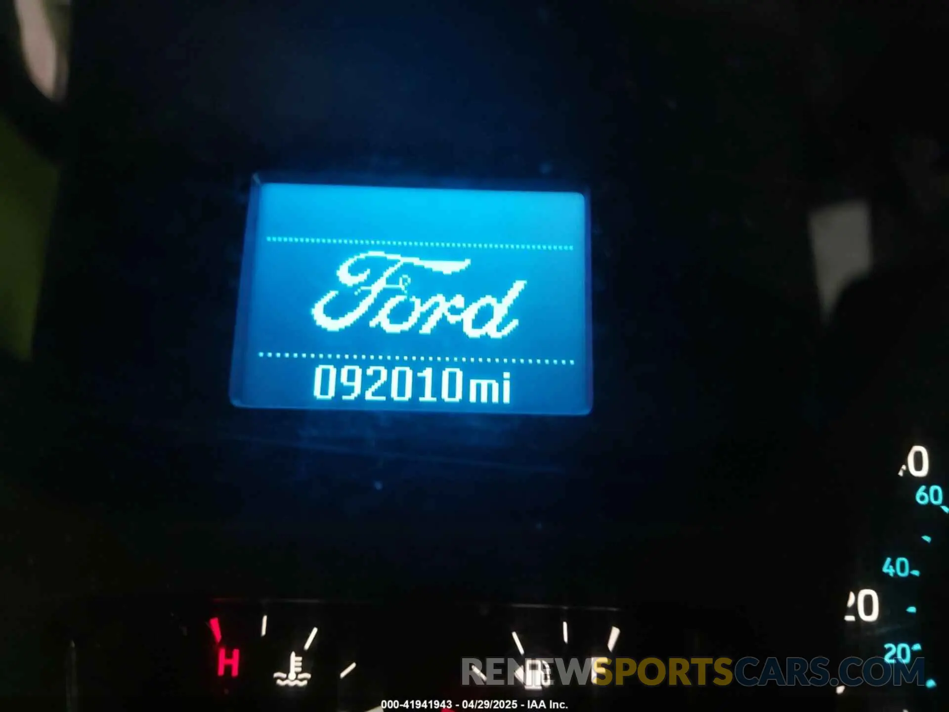 14 Photograph of a damaged car 1FTYR1ZM7KKA71062 FORD TRANSIT-250 2019