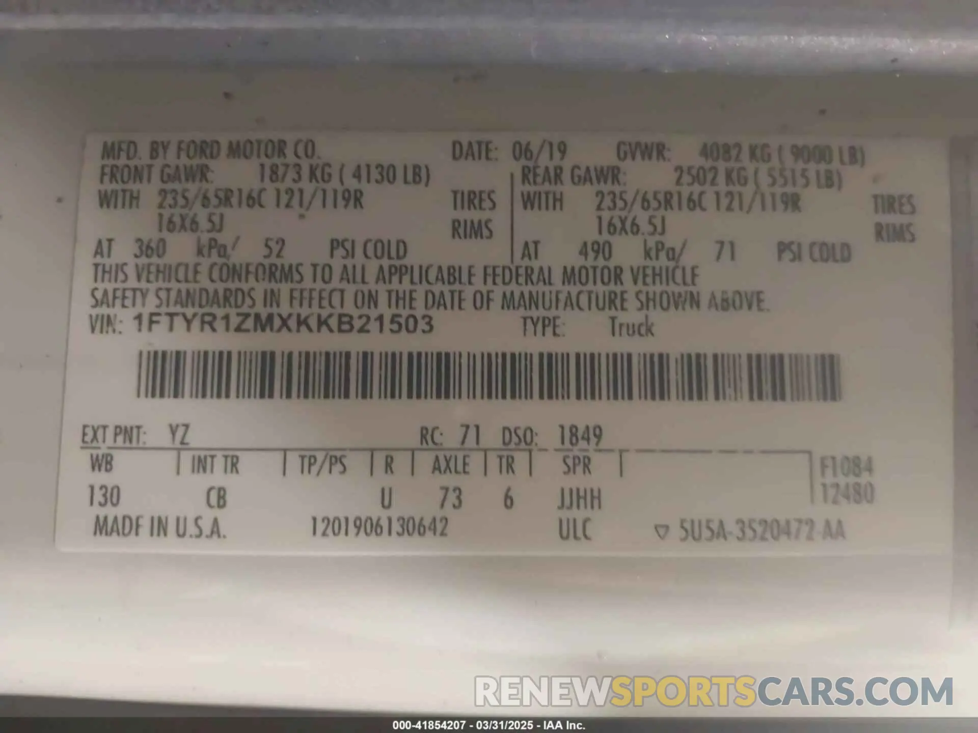 9 Photograph of a damaged car 1FTYR1ZMXKKB21503 FORD TRANSIT-250 2019