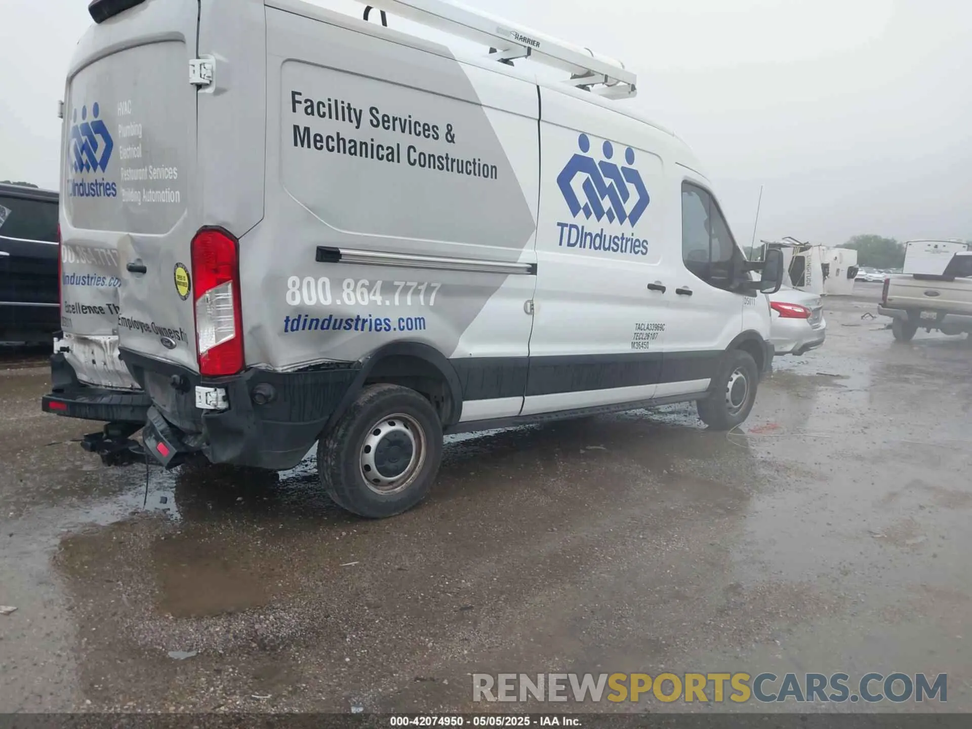 4 Photograph of a damaged car 1FTYR2CG9KKB86352 FORD TRANSIT-250 2019