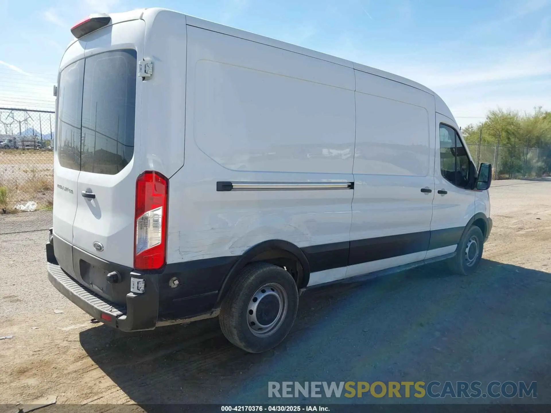 4 Photograph of a damaged car 1FTYR2CM0KKB83667 FORD TRANSIT-250 2019