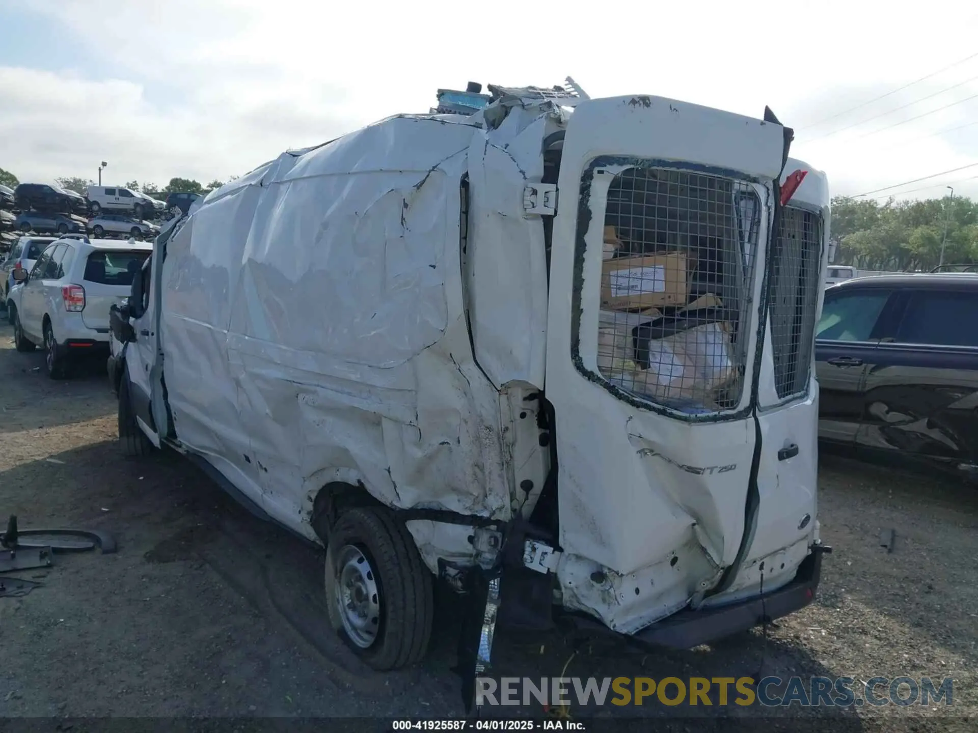 3 Photograph of a damaged car 1FTYR2CM1KKA60332 FORD TRANSIT-250 2019