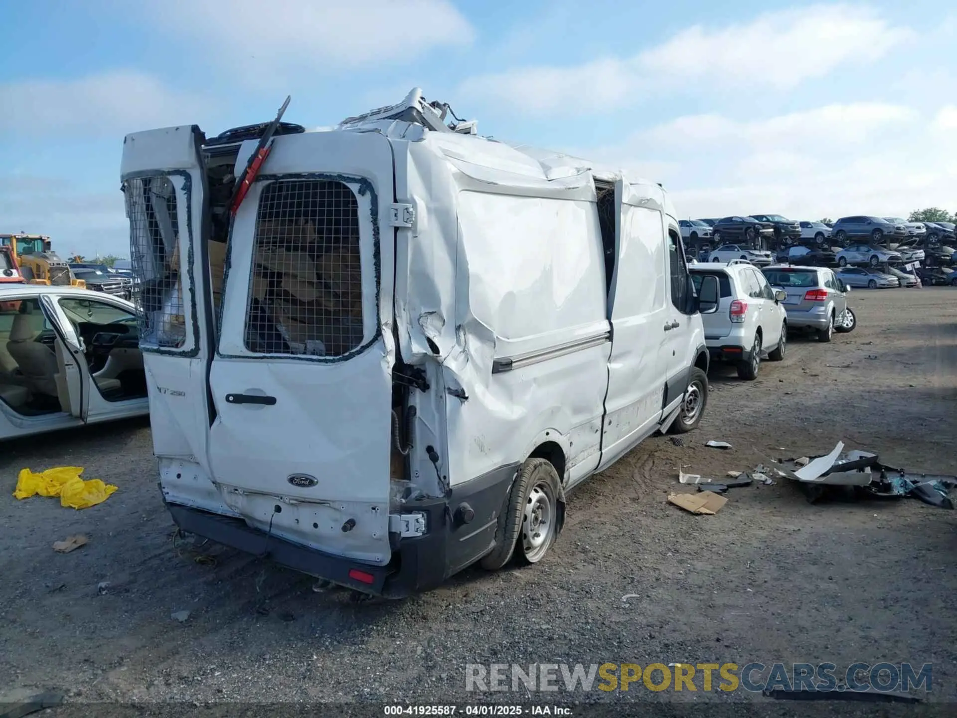 4 Photograph of a damaged car 1FTYR2CM1KKA60332 FORD TRANSIT-250 2019