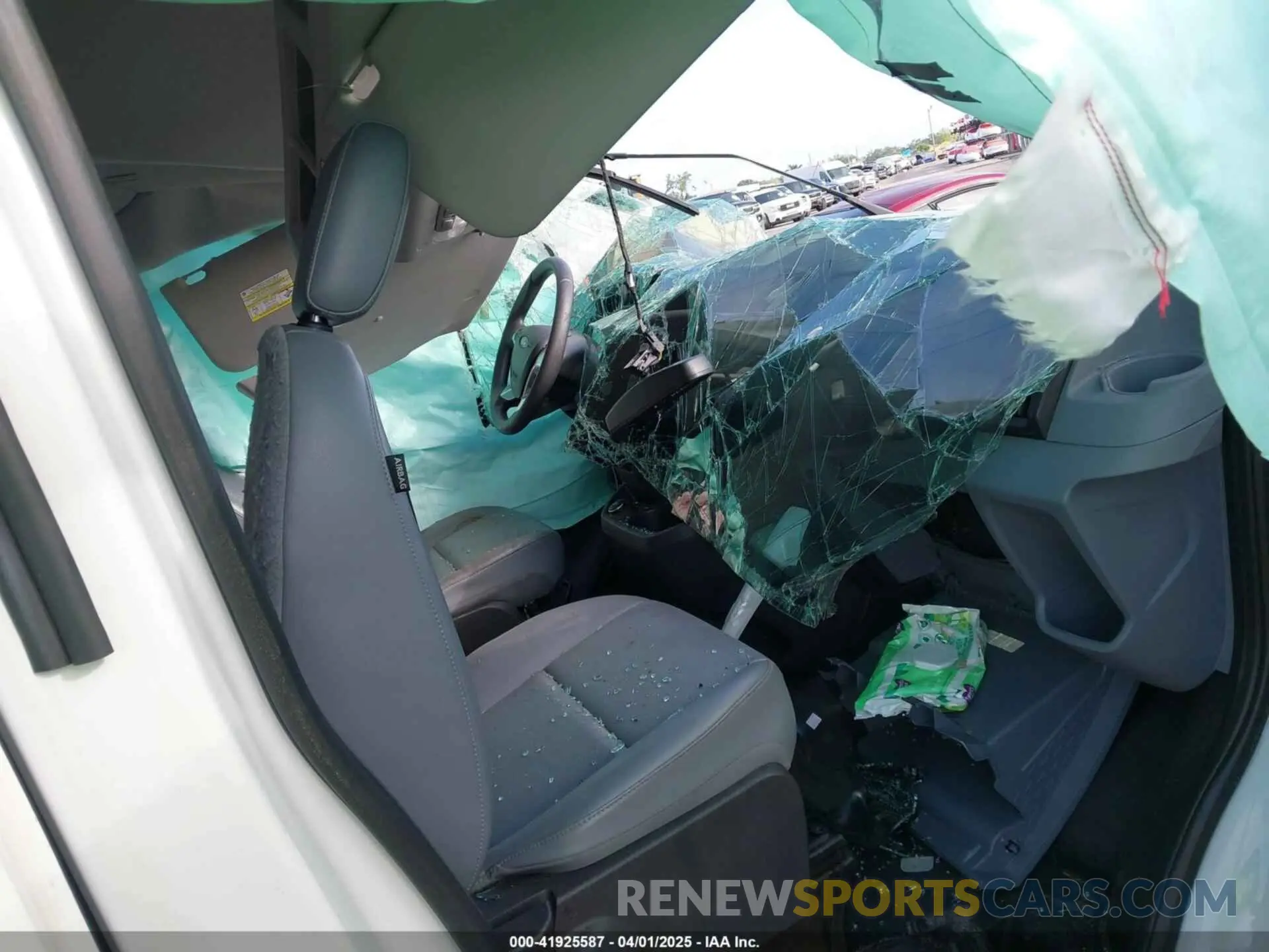 5 Photograph of a damaged car 1FTYR2CM1KKA60332 FORD TRANSIT-250 2019