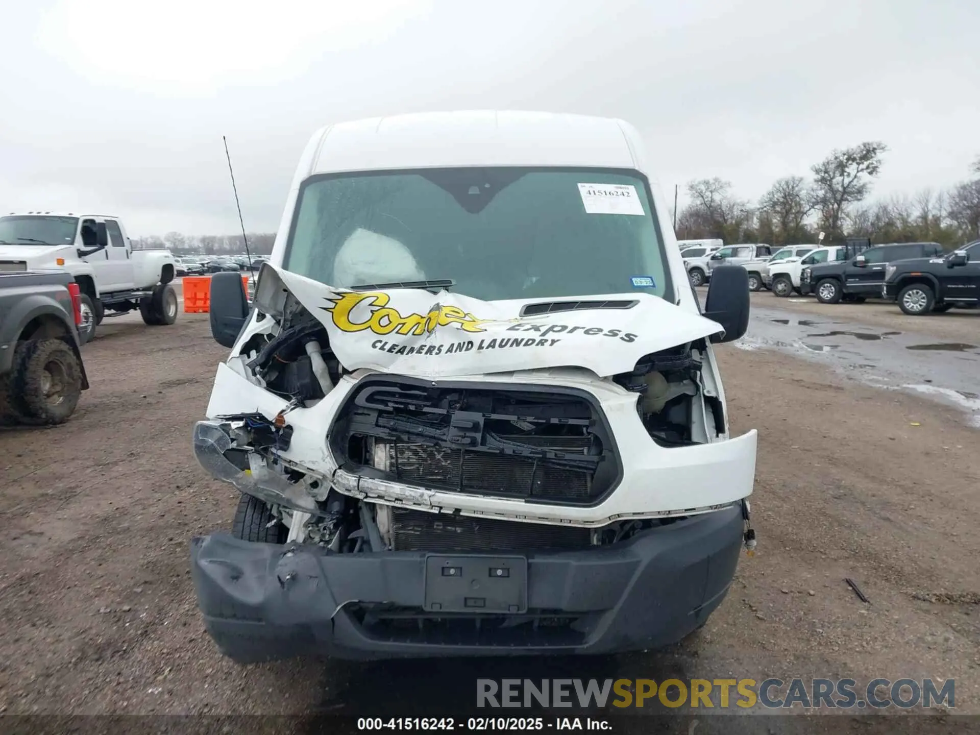 12 Photograph of a damaged car 1FTYR2CM2KKA82002 FORD TRANSIT-250 2019