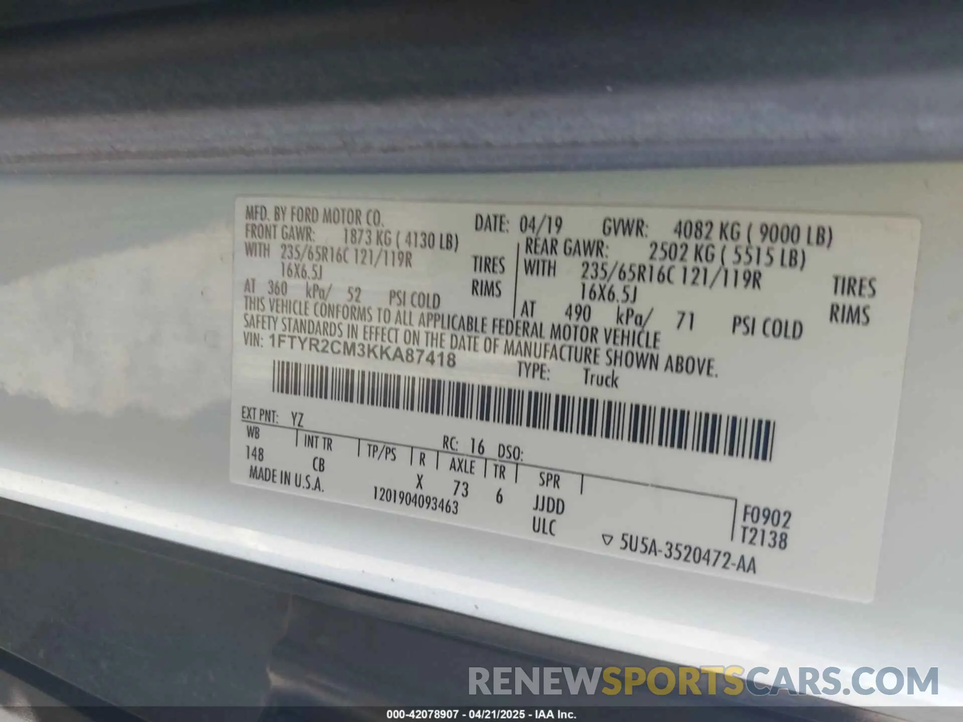 9 Photograph of a damaged car 1FTYR2CM3KKA87418 FORD TRANSIT-250 2019