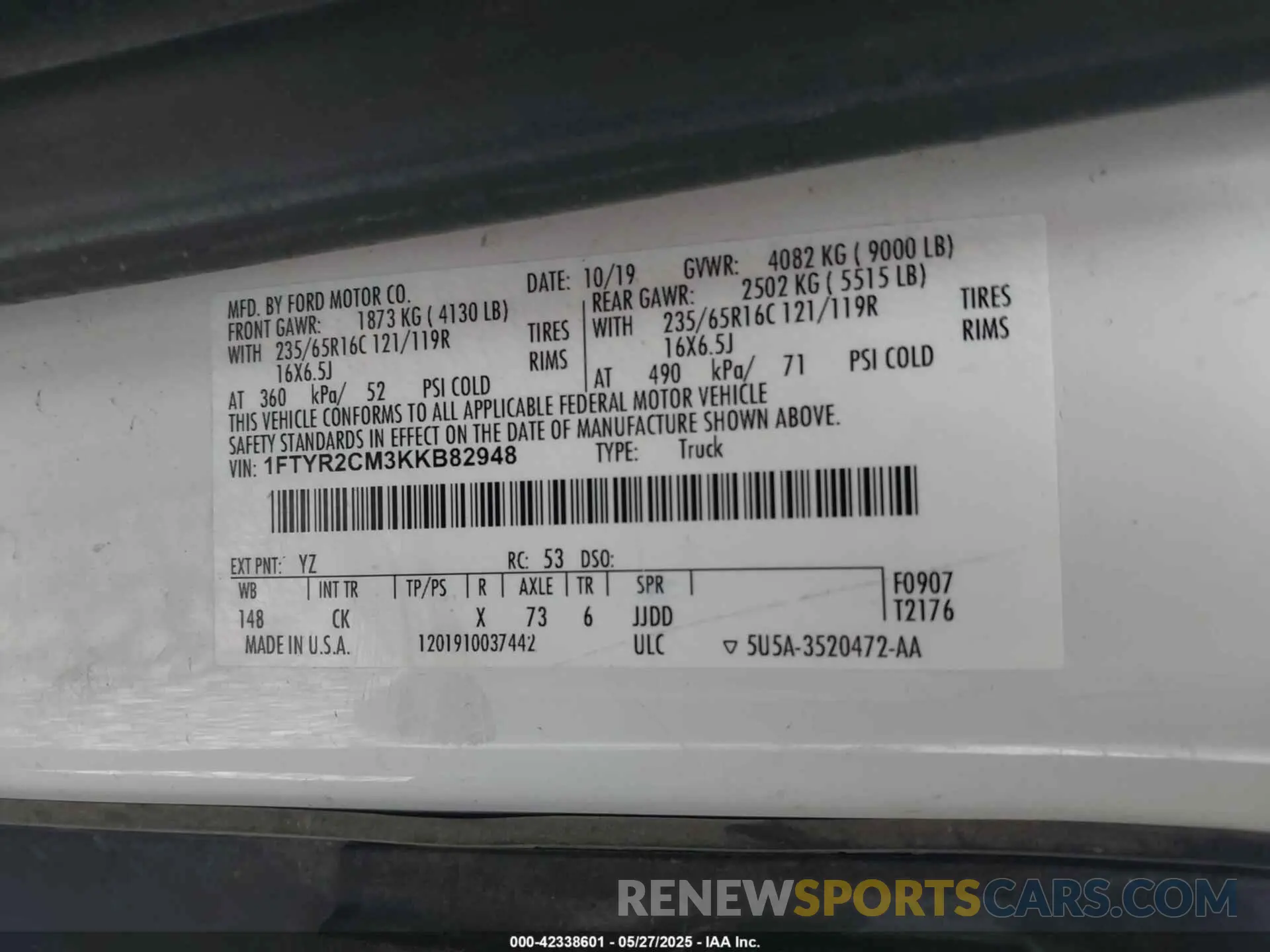 9 Photograph of a damaged car 1FTYR2CM3KKB82948 FORD TRANSIT-250 2019