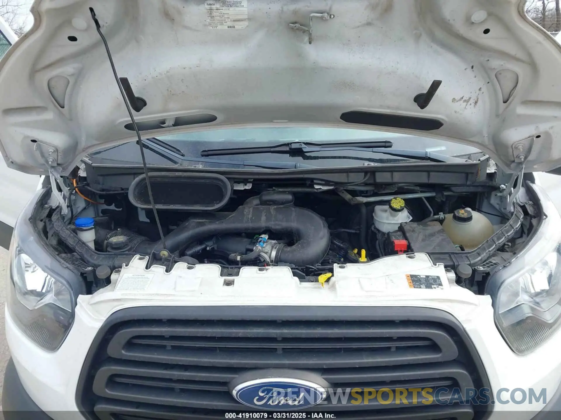 10 Photograph of a damaged car 1FTYR2CM4KKA63287 FORD TRANSIT-250 2019