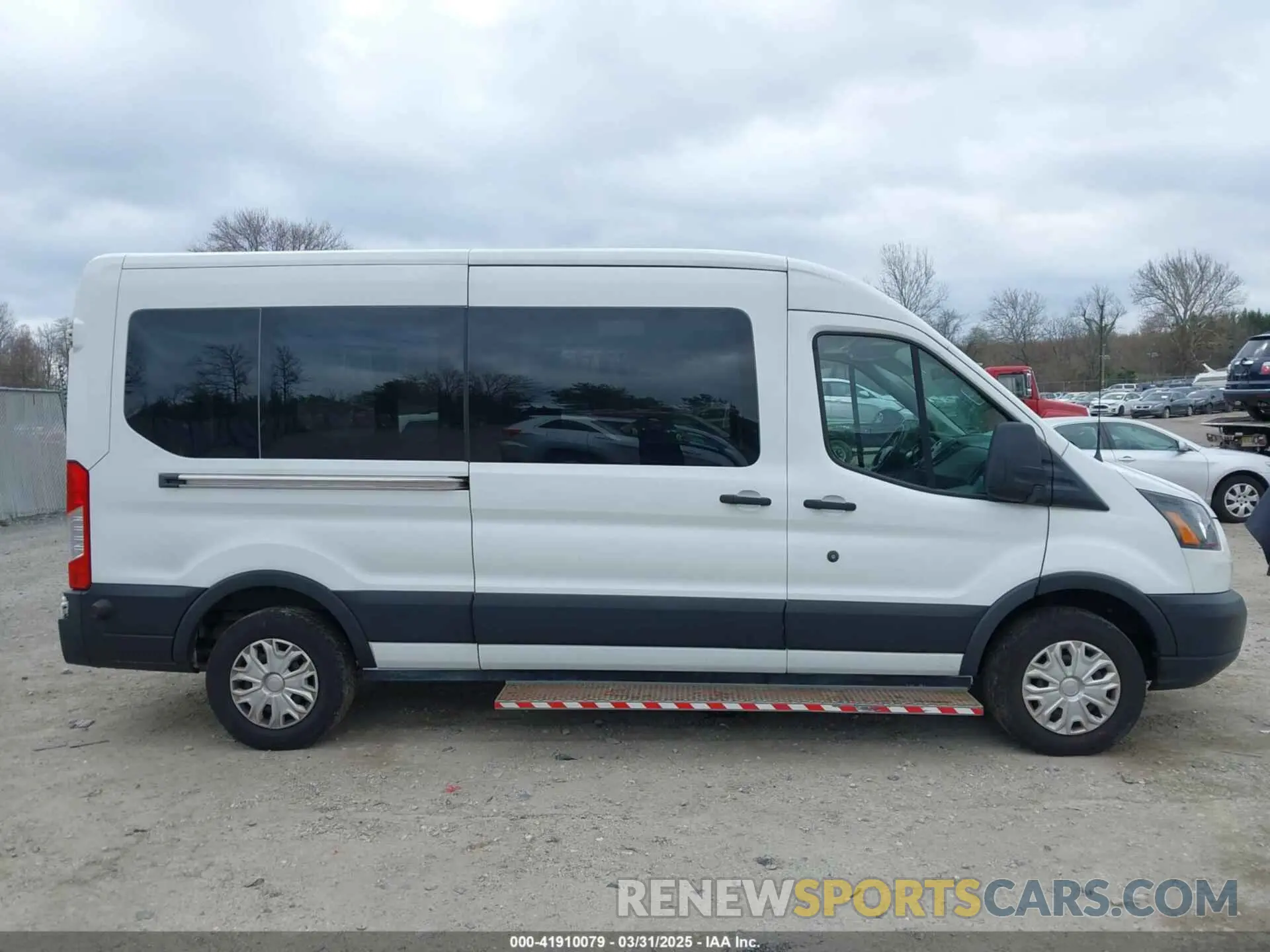 13 Photograph of a damaged car 1FTYR2CM4KKA63287 FORD TRANSIT-250 2019