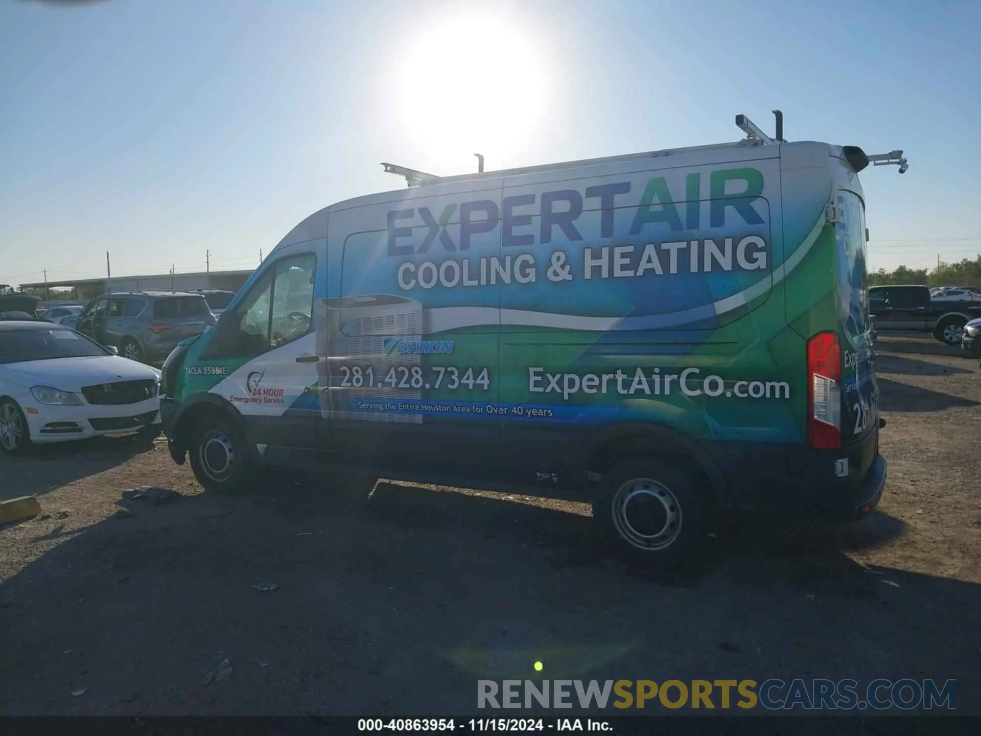 14 Photograph of a damaged car 1FTYR2CM6KKA92080 FORD TRANSIT-250 2019
