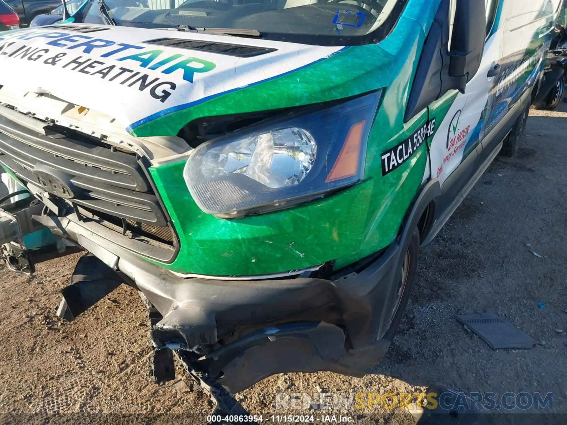 17 Photograph of a damaged car 1FTYR2CM6KKA92080 FORD TRANSIT-250 2019