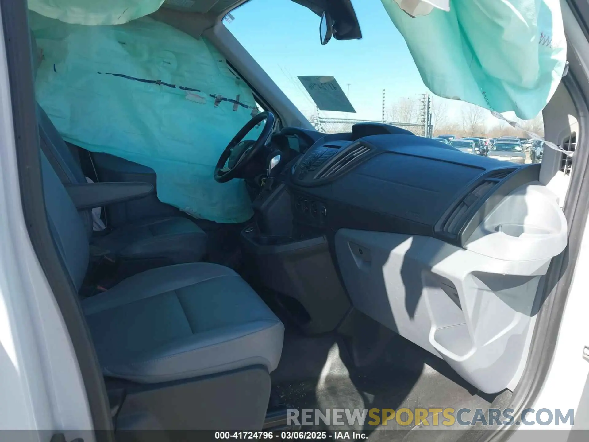 5 Photograph of a damaged car 1FTYR2CM6KKB24493 FORD TRANSIT-250 2019