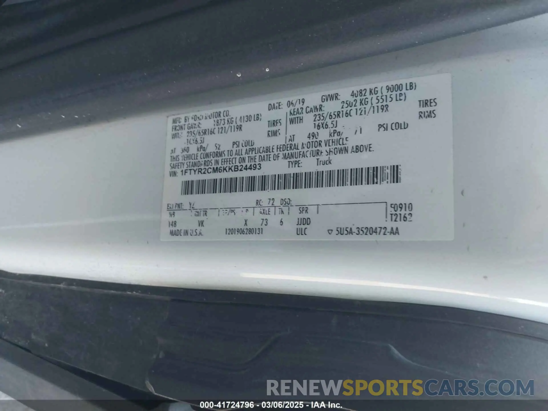 9 Photograph of a damaged car 1FTYR2CM6KKB24493 FORD TRANSIT-250 2019