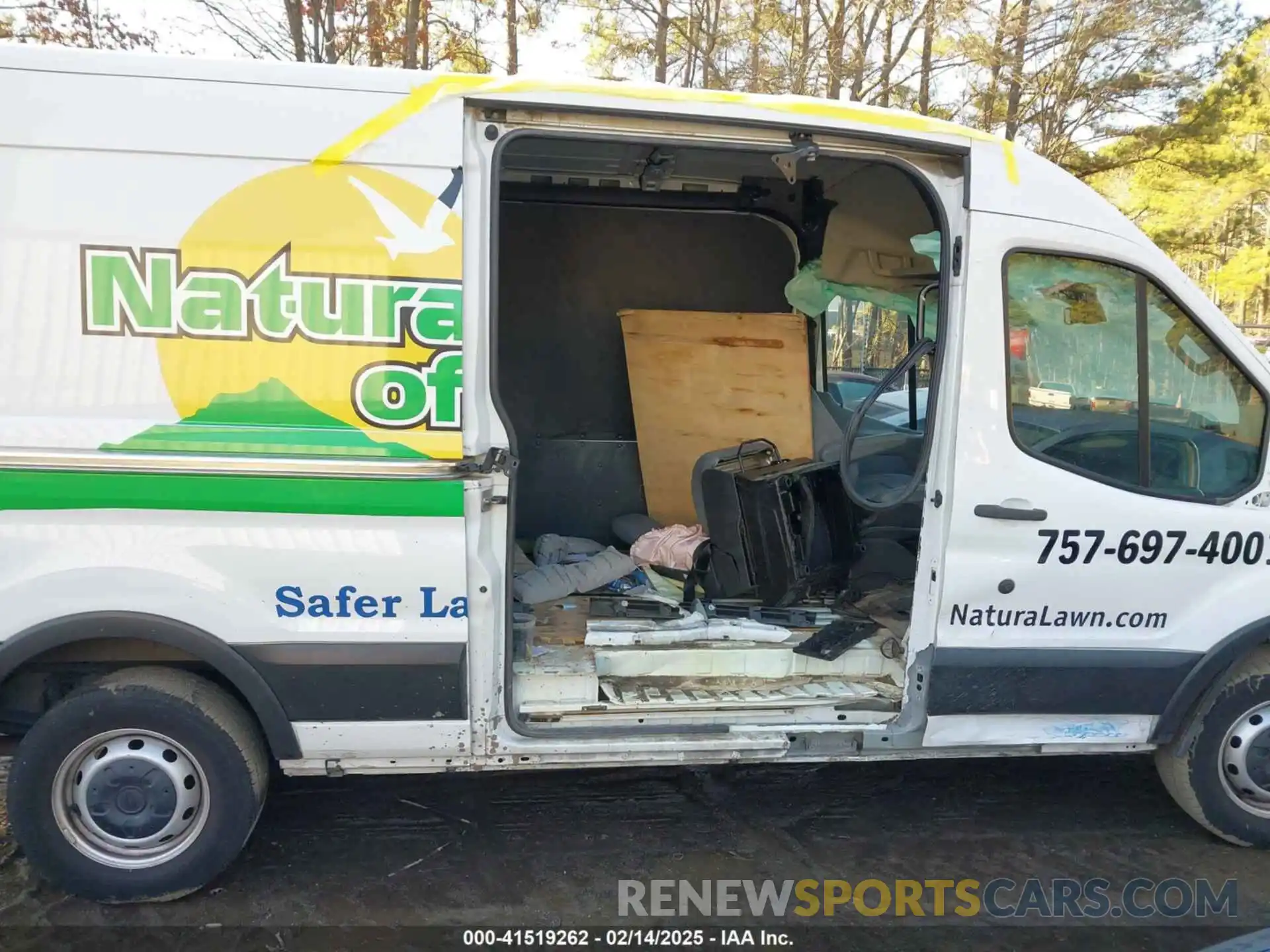 6 Photograph of a damaged car 1FTYR2CM7KKB15379 FORD TRANSIT-250 2019