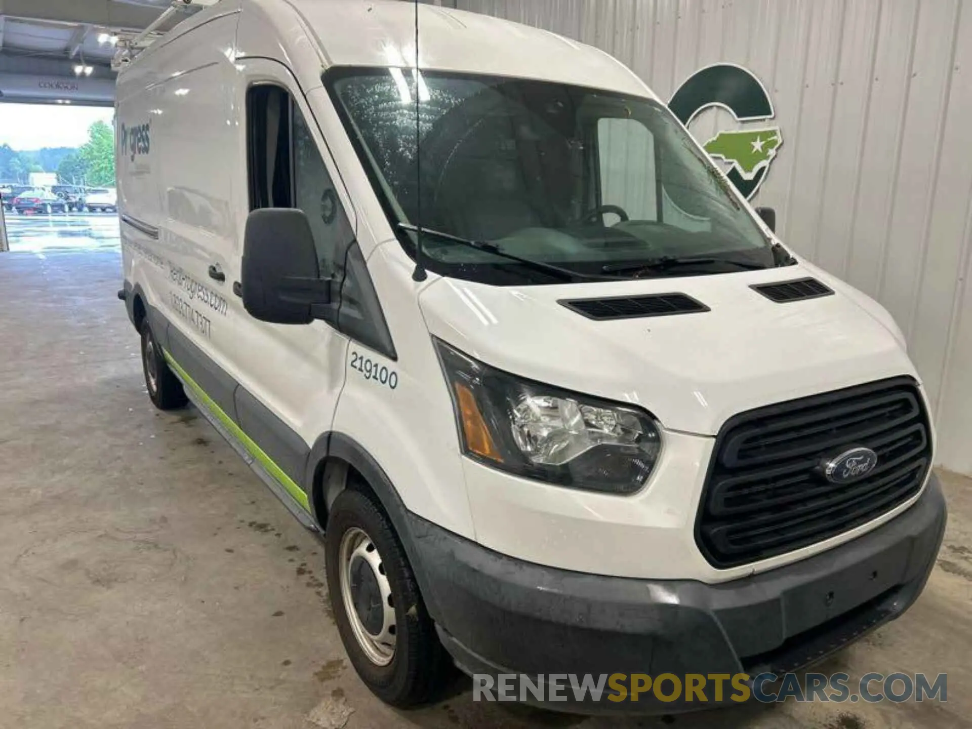 10 Photograph of a damaged car 1FTYR2CM7KKB87344 FORD TRANSIT-250 2019