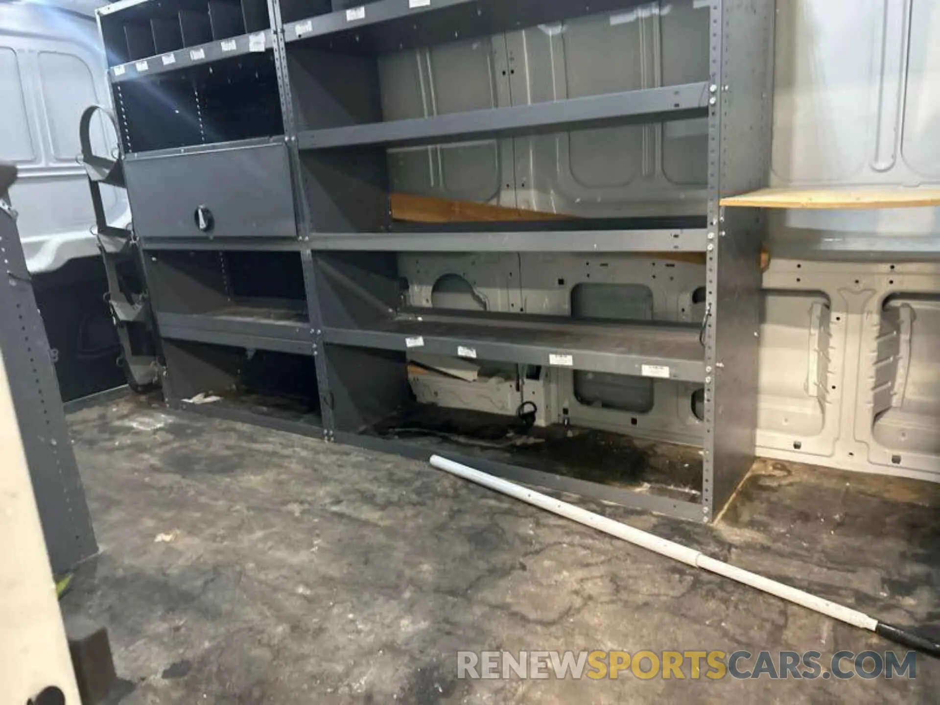 17 Photograph of a damaged car 1FTYR2CM7KKB87344 FORD TRANSIT-250 2019