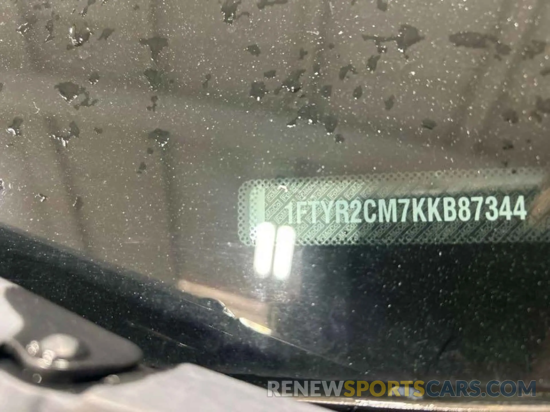 5 Photograph of a damaged car 1FTYR2CM7KKB87344 FORD TRANSIT-250 2019