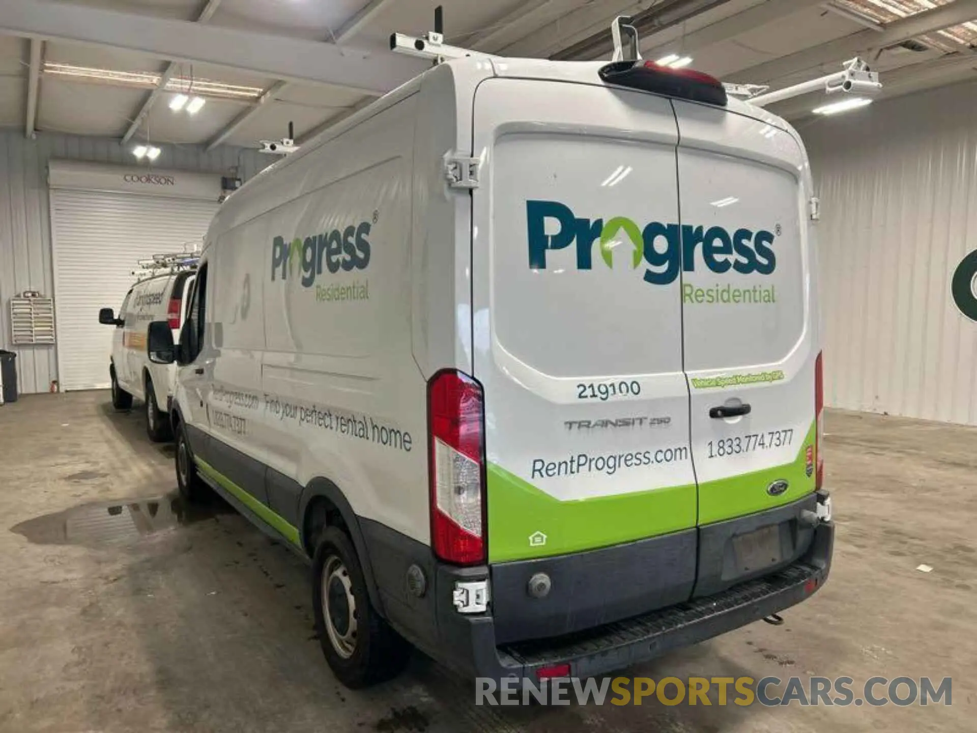 9 Photograph of a damaged car 1FTYR2CM7KKB87344 FORD TRANSIT-250 2019