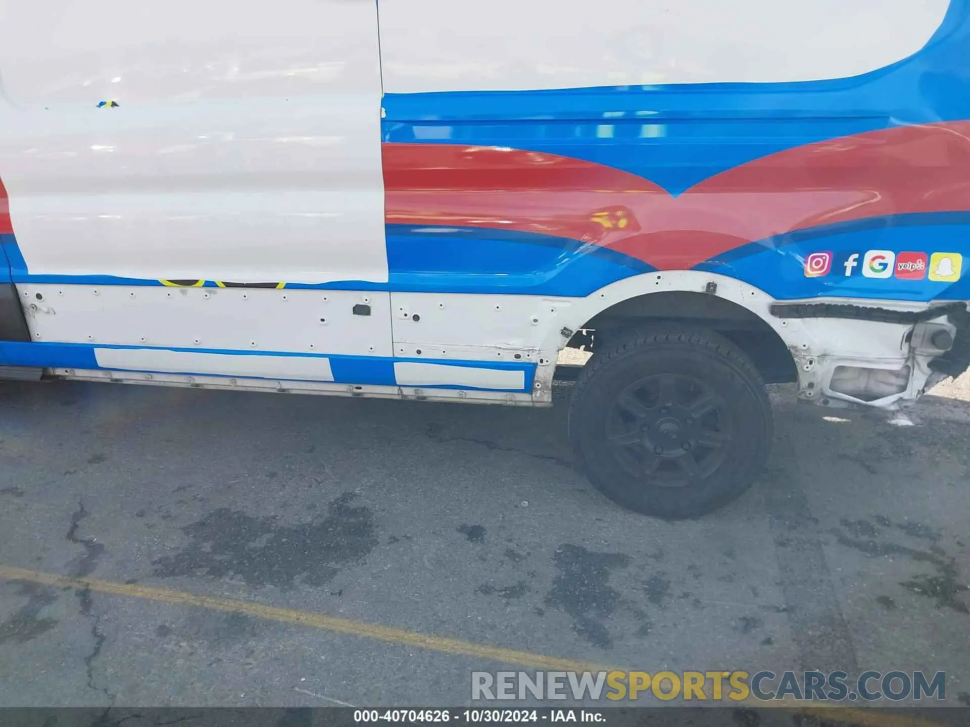 18 Photograph of a damaged car 1FTYR2CM8KKA05005 FORD TRANSIT-250 2019