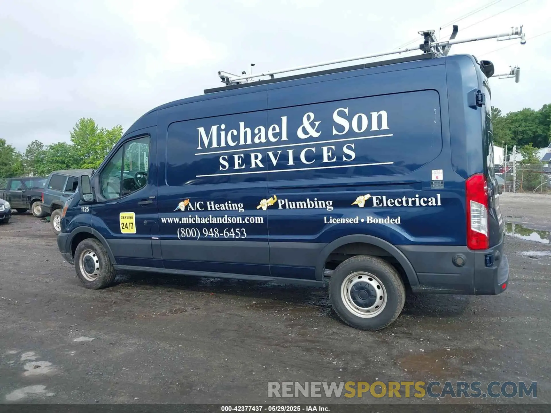 14 Photograph of a damaged car 1FTYR2CM8KKA11256 FORD TRANSIT-250 2019
