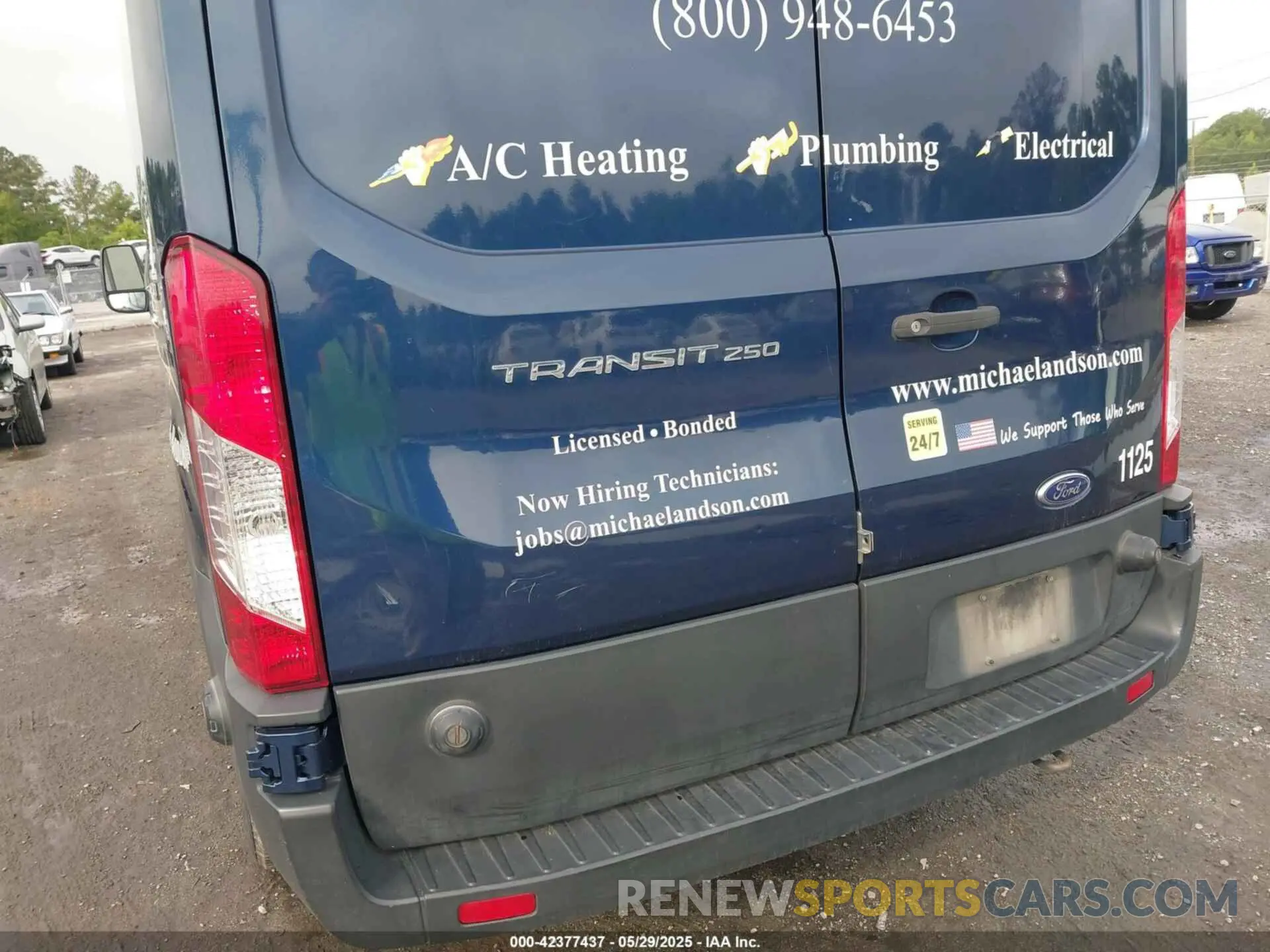 6 Photograph of a damaged car 1FTYR2CM8KKA11256 FORD TRANSIT-250 2019