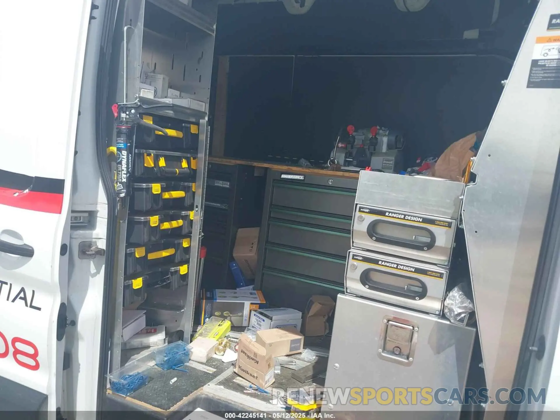 8 Photograph of a damaged car 1FTYR2XG0KKA22854 FORD TRANSIT-250 2019