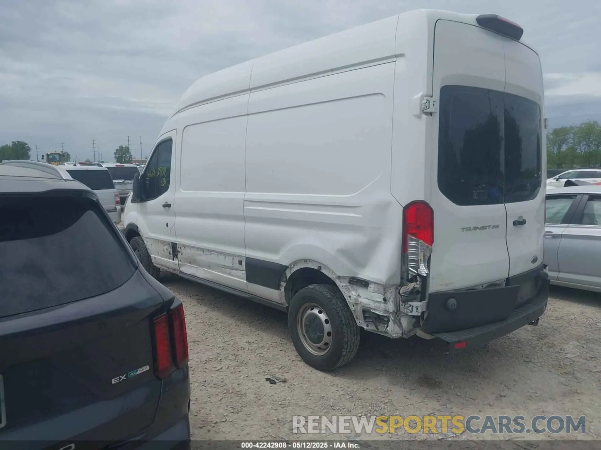 3 Photograph of a damaged car 1FTYR2XM6KKB14847 FORD TRANSIT-250 2019