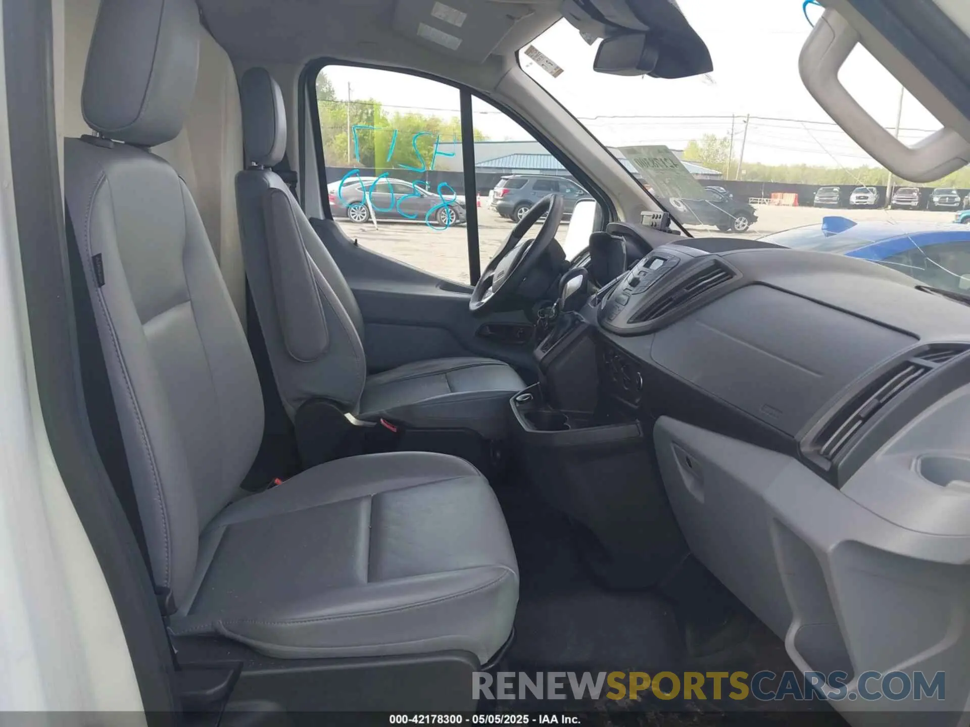 5 Photograph of a damaged car 1FTYR2ZG0KKA10216 FORD TRANSIT-250 2019