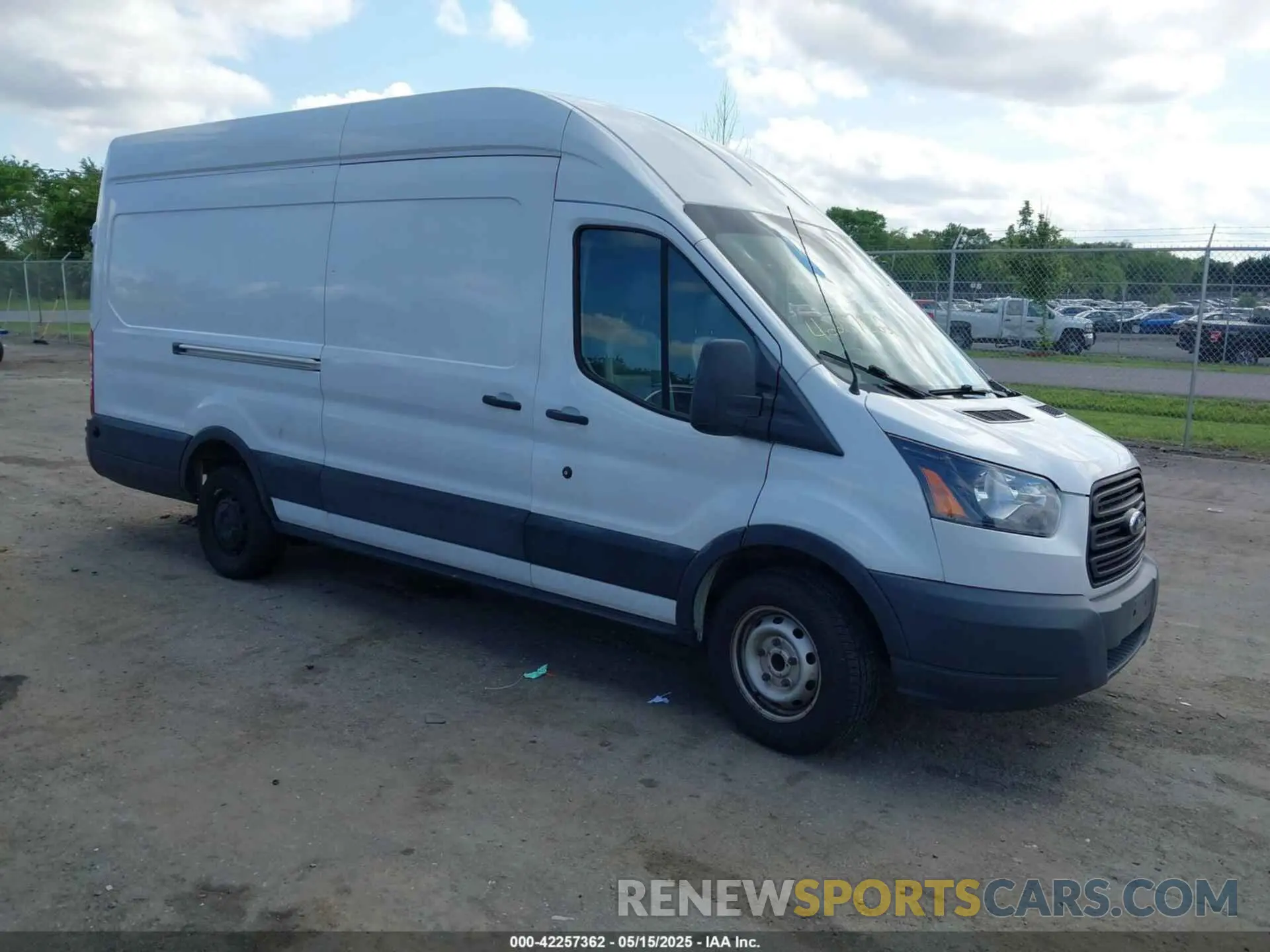 1 Photograph of a damaged car 1FTYR3XGXKKA15951 FORD TRANSIT-250 2019