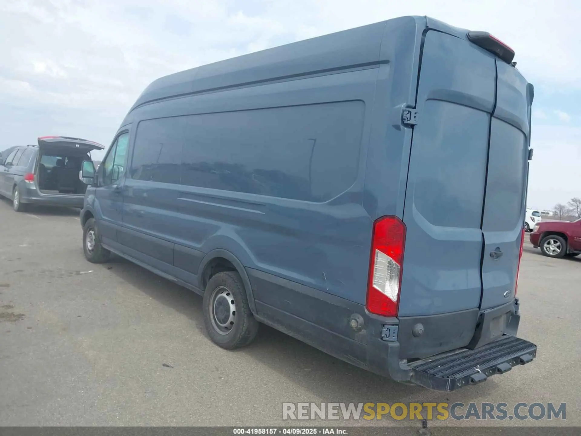 3 Photograph of a damaged car 1FTYR3XM1KKB78350 FORD TRANSIT-250 2019