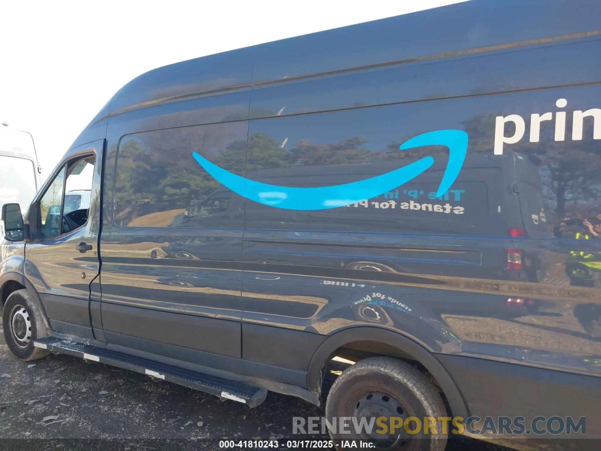 14 Photograph of a damaged car 1FTYR3XM6KKA99272 FORD TRANSIT-250 2019