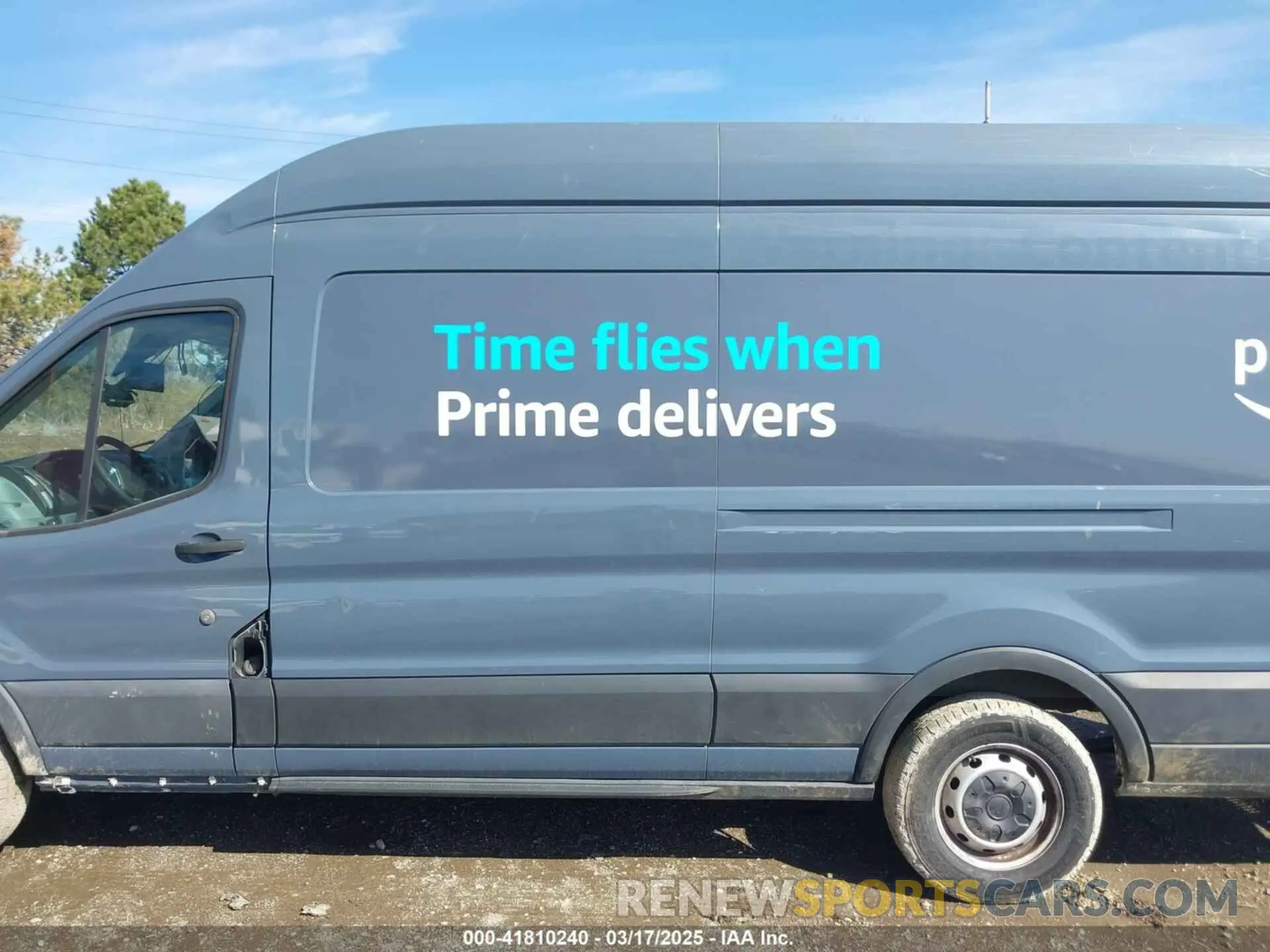 14 Photograph of a damaged car 1FTYR3XM7KKA97756 FORD TRANSIT-250 2019