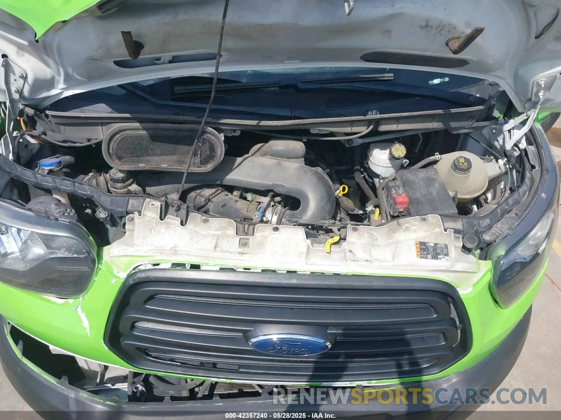 10 Photograph of a damaged car 1FTYR3XM8KKA82506 FORD TRANSIT-250 2019