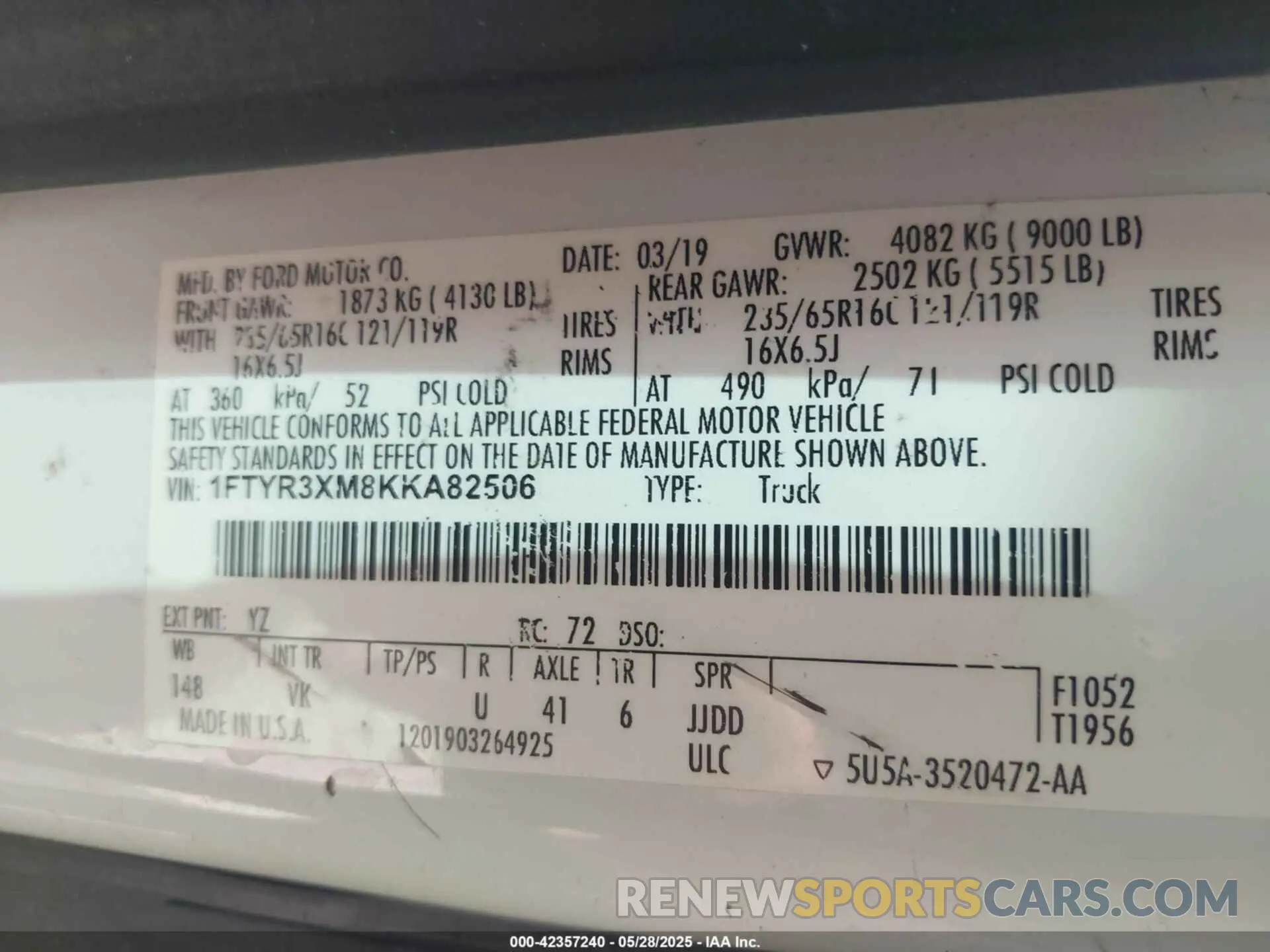 9 Photograph of a damaged car 1FTYR3XM8KKA82506 FORD TRANSIT-250 2019