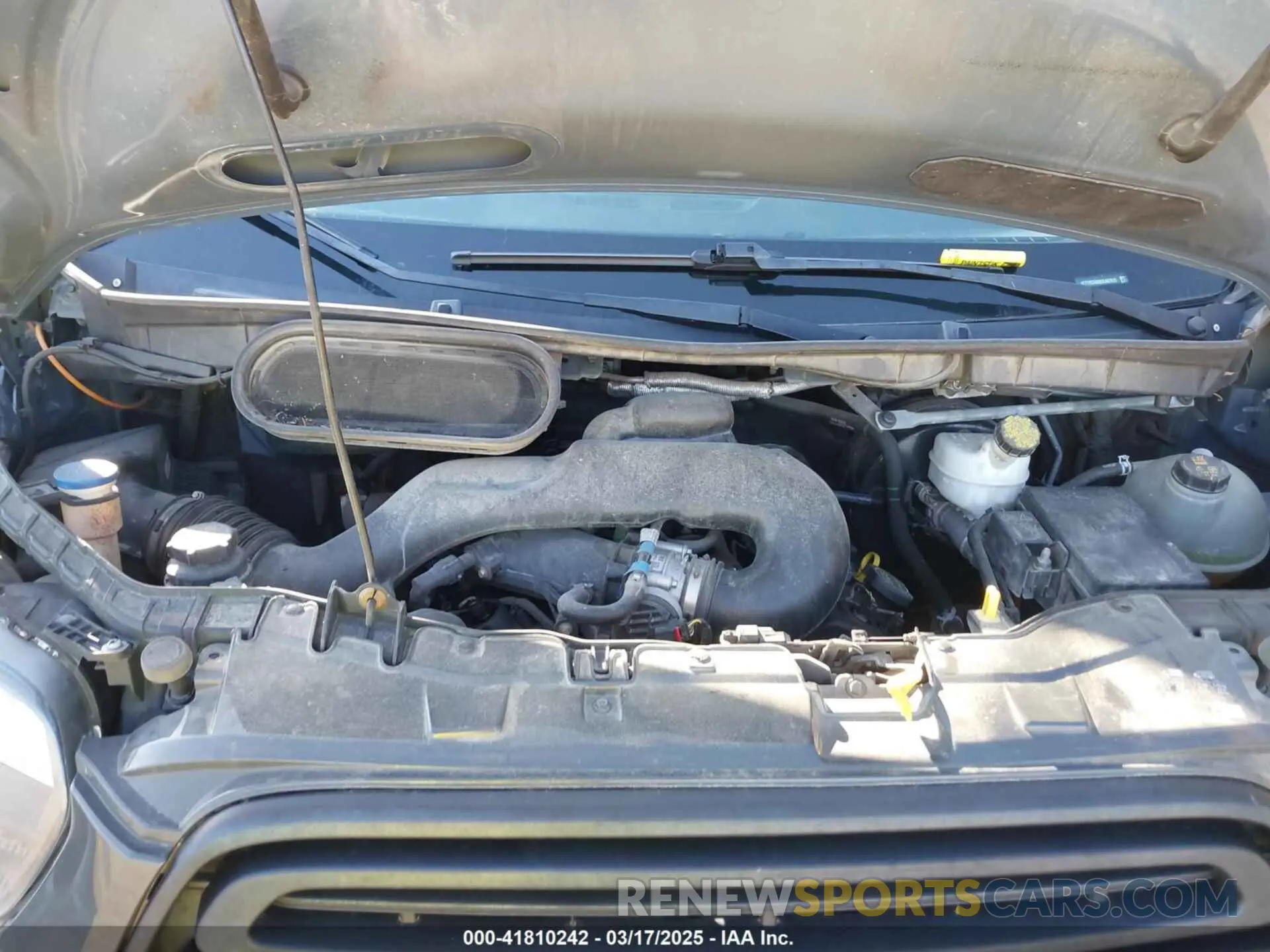 10 Photograph of a damaged car 1FTYR3XM8KKA97815 FORD TRANSIT-250 2019