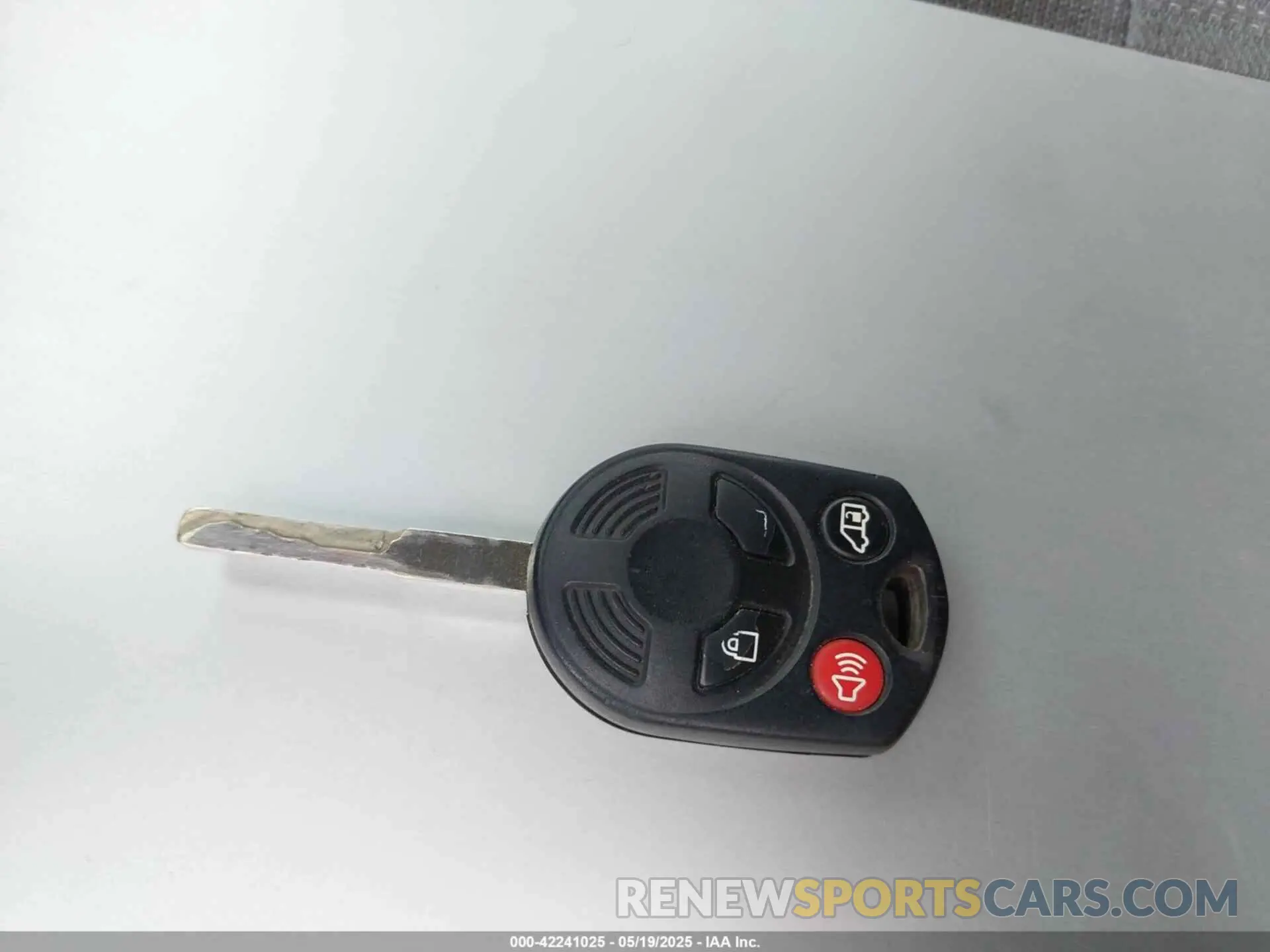 11 Photograph of a damaged car 1FTYR3XM9KKB32863 FORD TRANSIT-250 2019