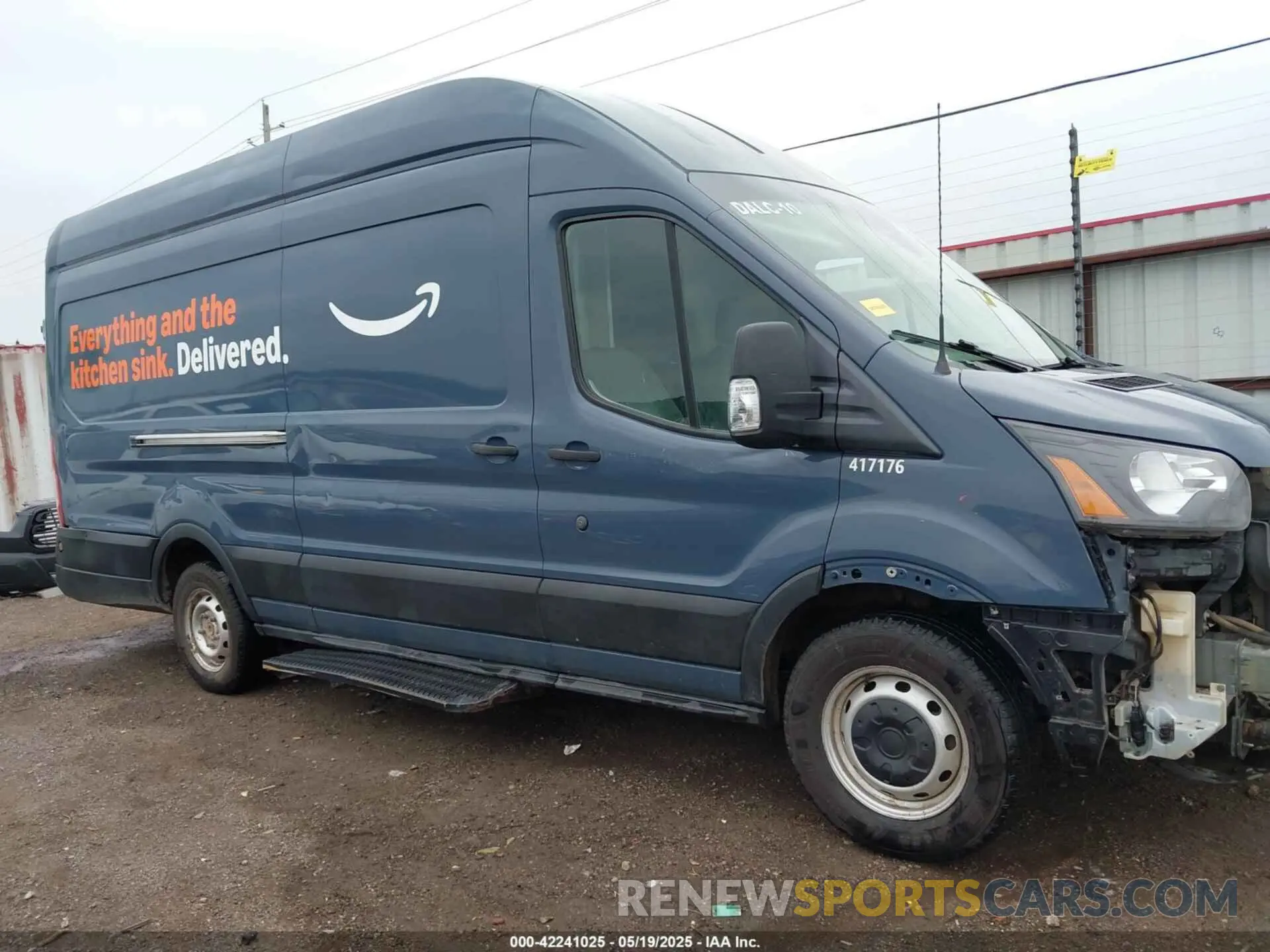 14 Photograph of a damaged car 1FTYR3XM9KKB32863 FORD TRANSIT-250 2019