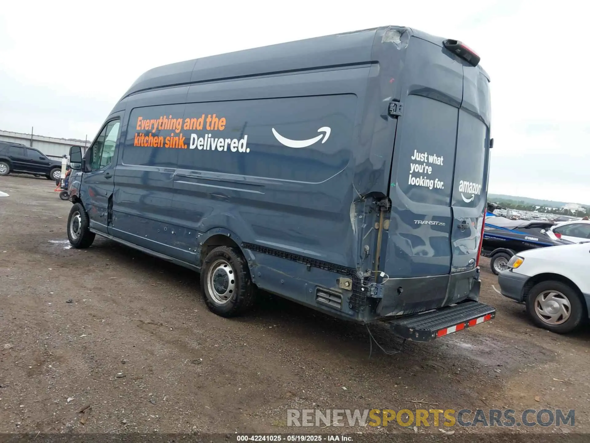 3 Photograph of a damaged car 1FTYR3XM9KKB32863 FORD TRANSIT-250 2019