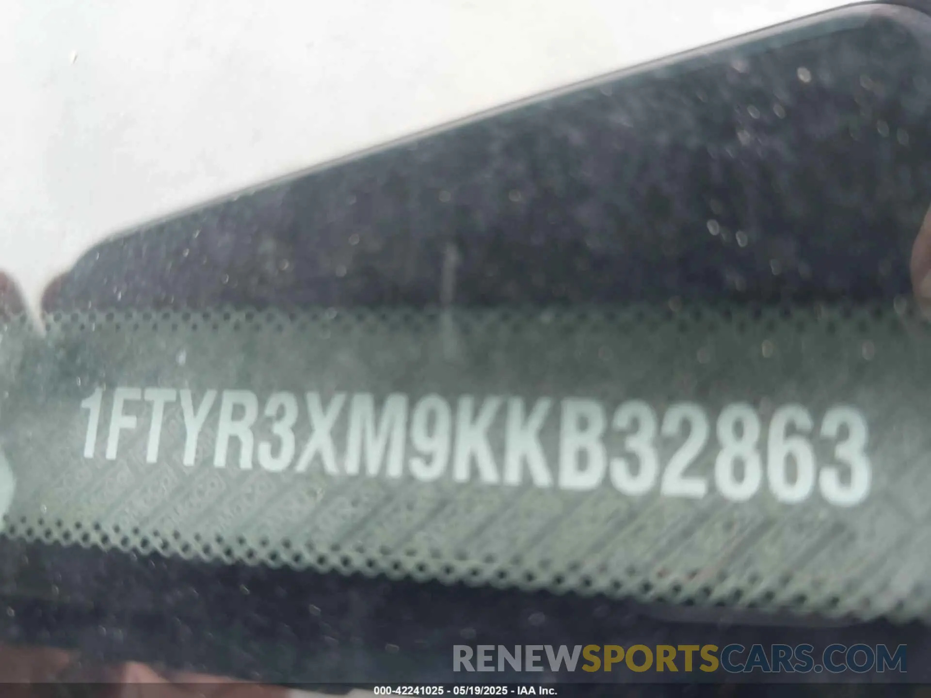 9 Photograph of a damaged car 1FTYR3XM9KKB32863 FORD TRANSIT-250 2019