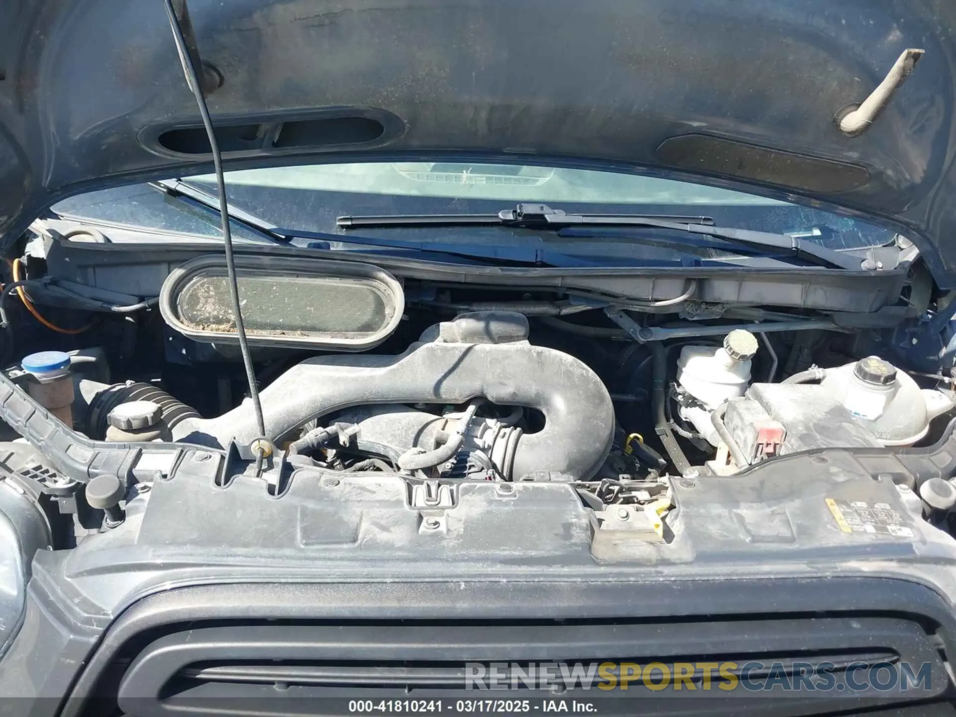 10 Photograph of a damaged car 1FTYR3XMXKKA97928 FORD TRANSIT-250 2019