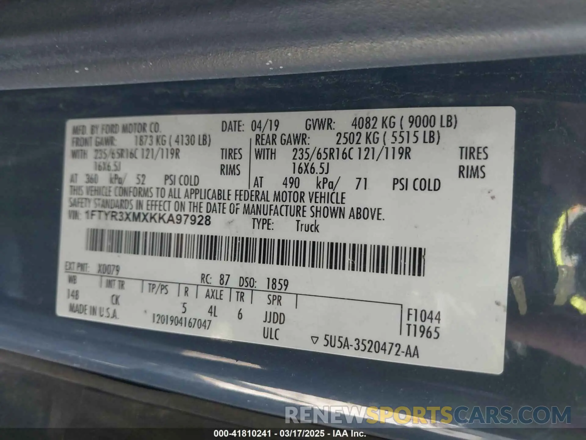 9 Photograph of a damaged car 1FTYR3XMXKKA97928 FORD TRANSIT-250 2019