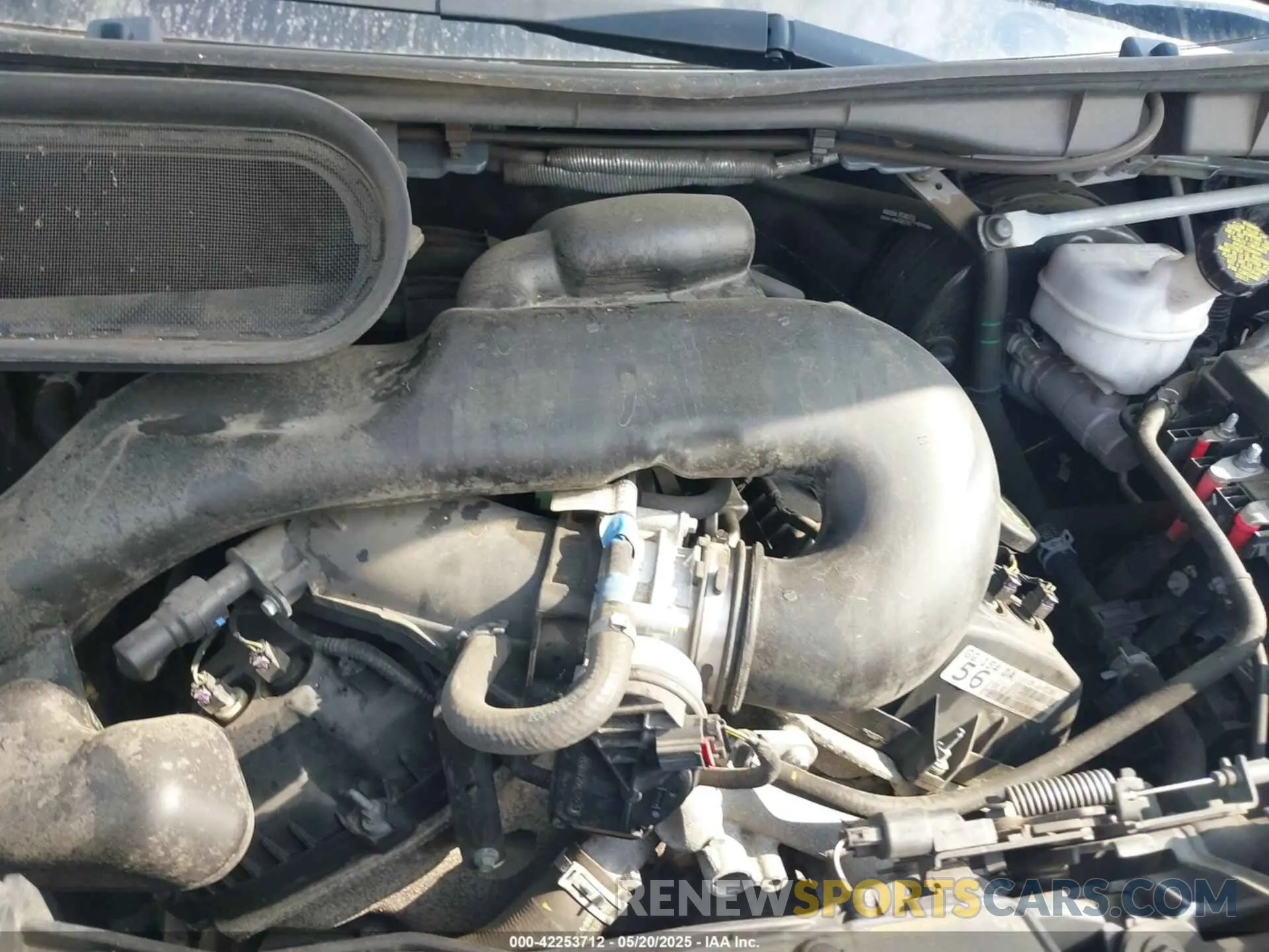 10 Photograph of a damaged car 1FTYR3XMXKKB33312 FORD TRANSIT-250 2019