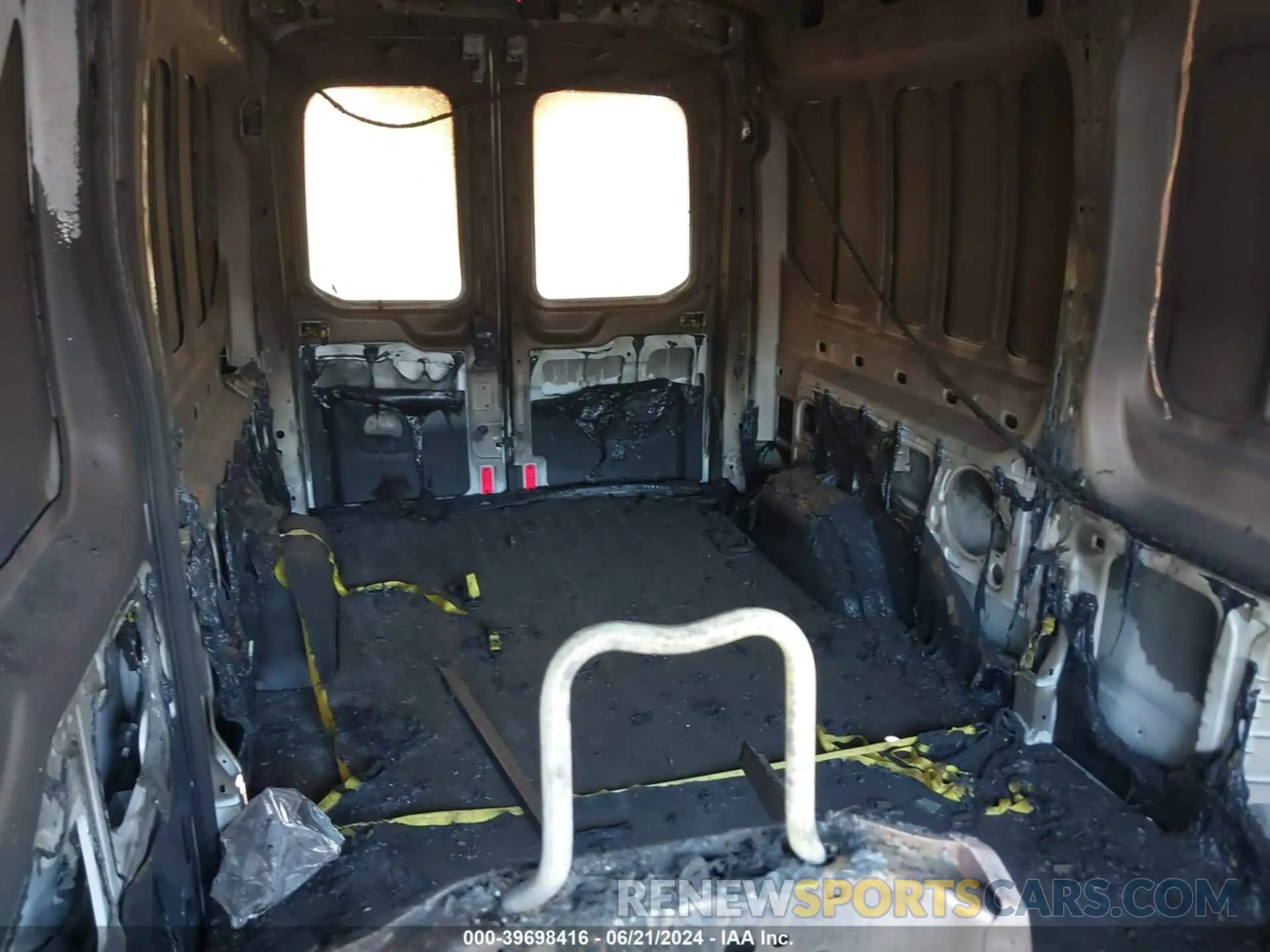 8 Photograph of a damaged car 1FTBR1C80LKA75599 FORD TRANSIT-250 2020
