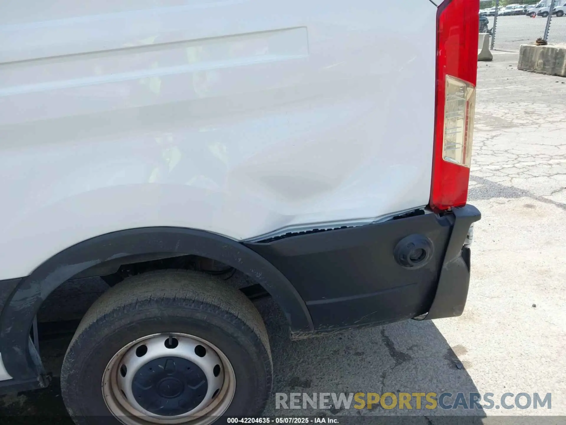 19 Photograph of a damaged car 1FTBR1C80LKB42654 FORD TRANSIT-250 2020